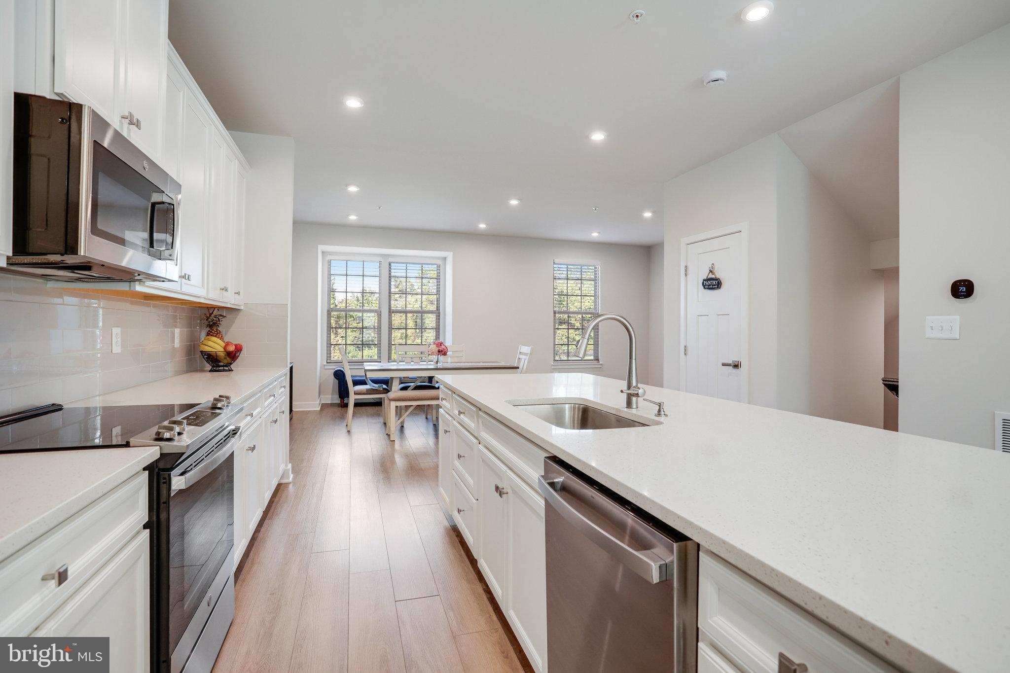 WESTSIDE - Residential