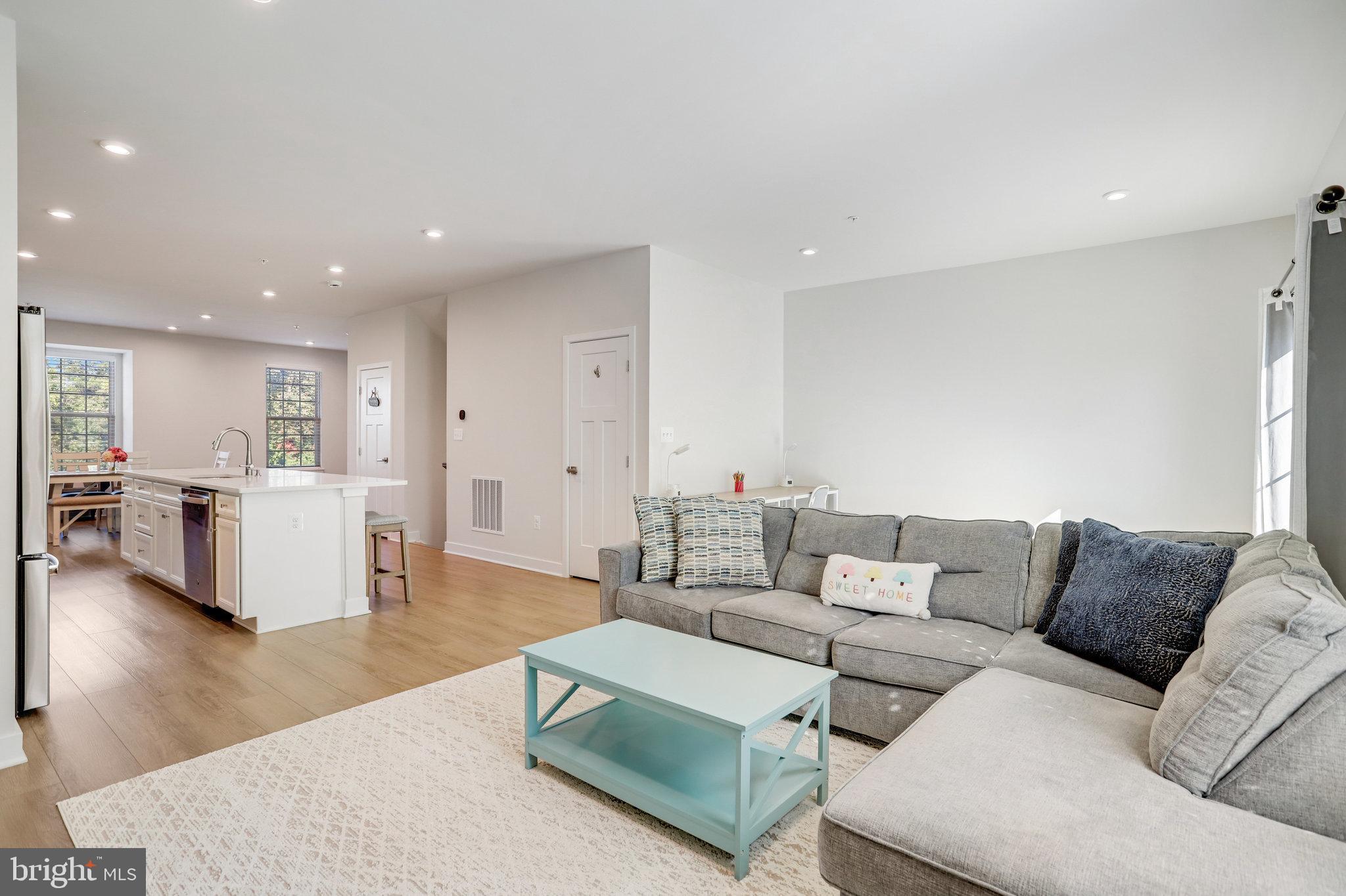 WESTSIDE - Residential