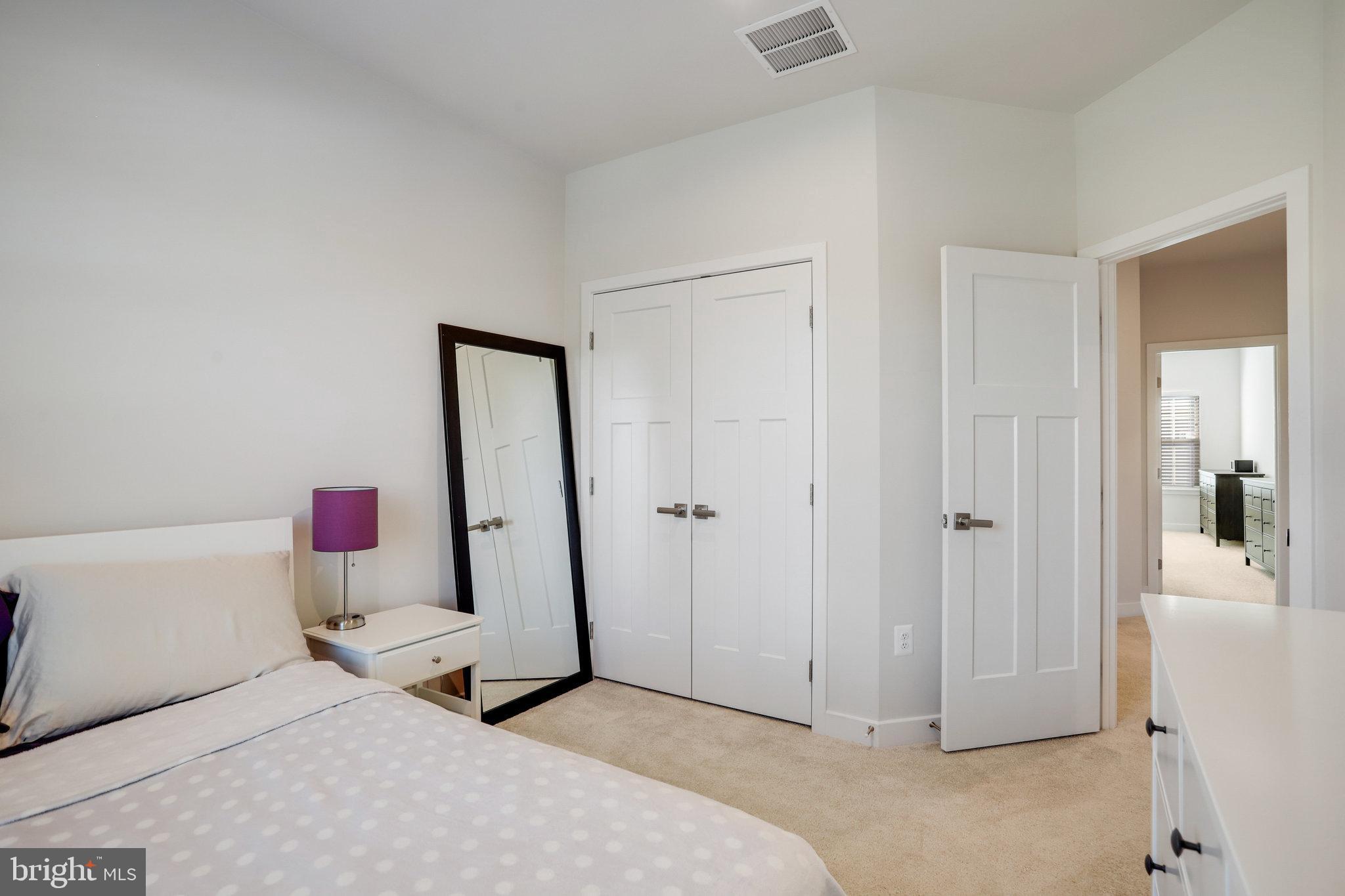 WESTSIDE - Residential