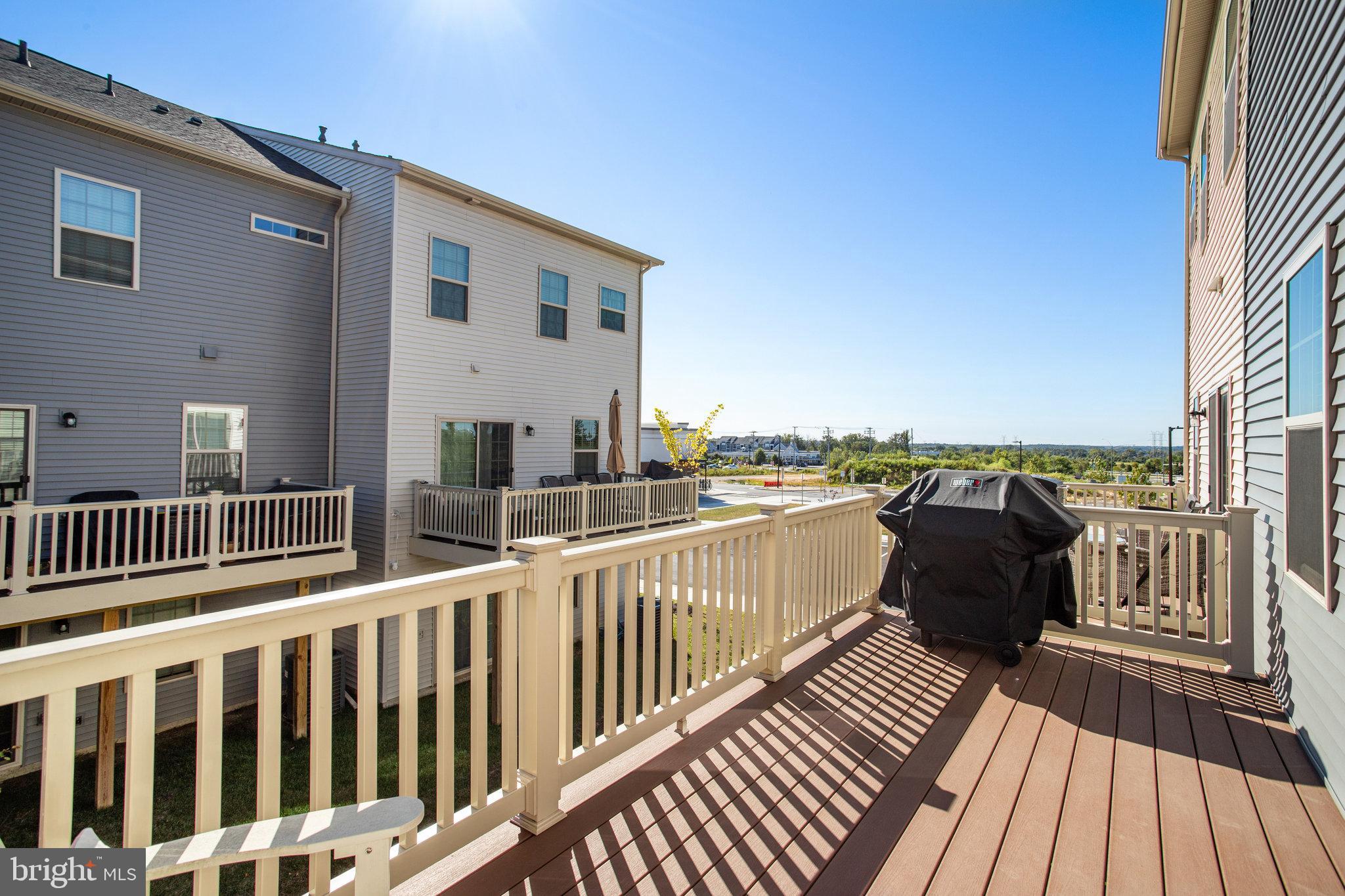 WESTSIDE - Residential