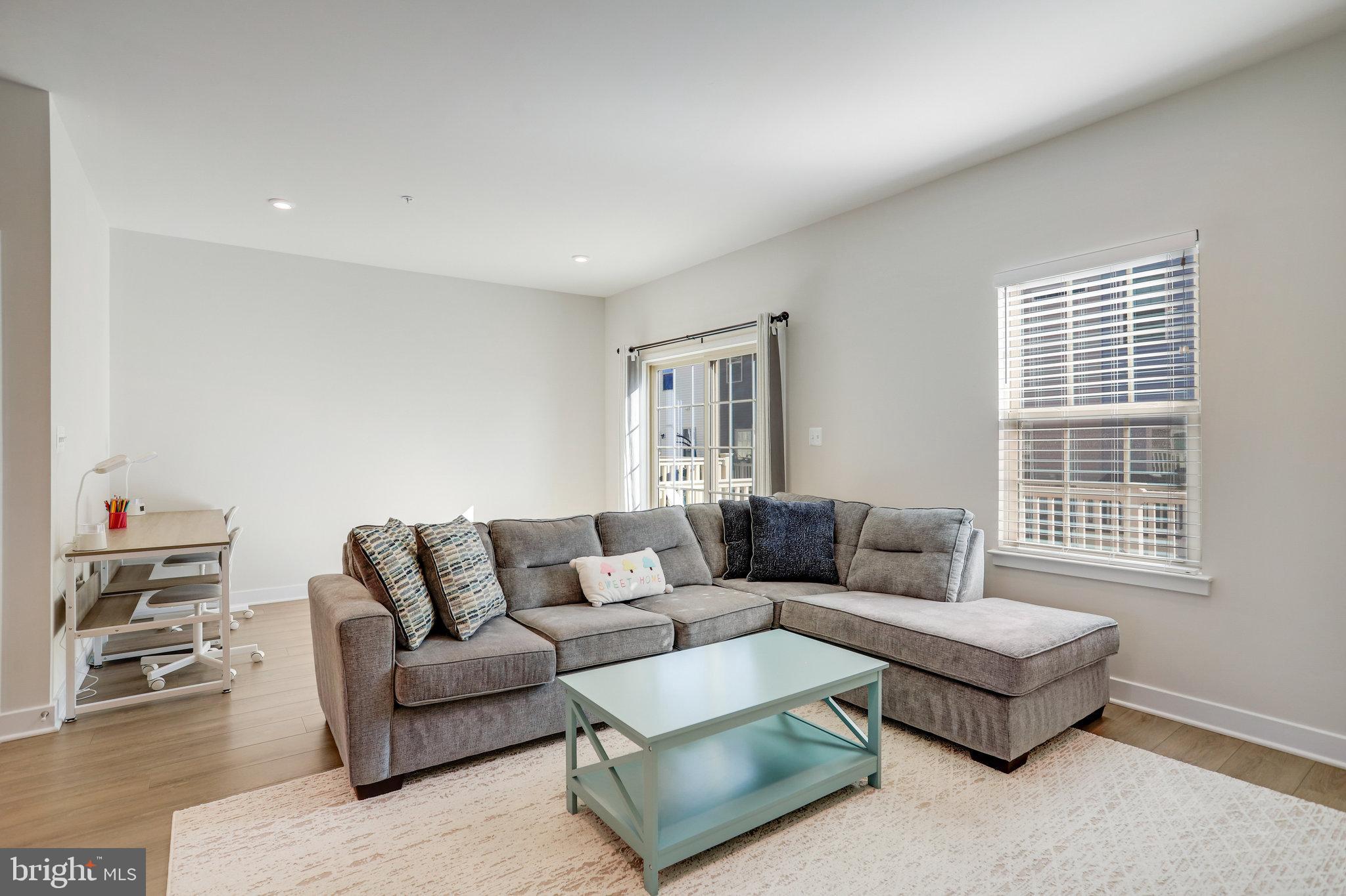 WESTSIDE - Residential