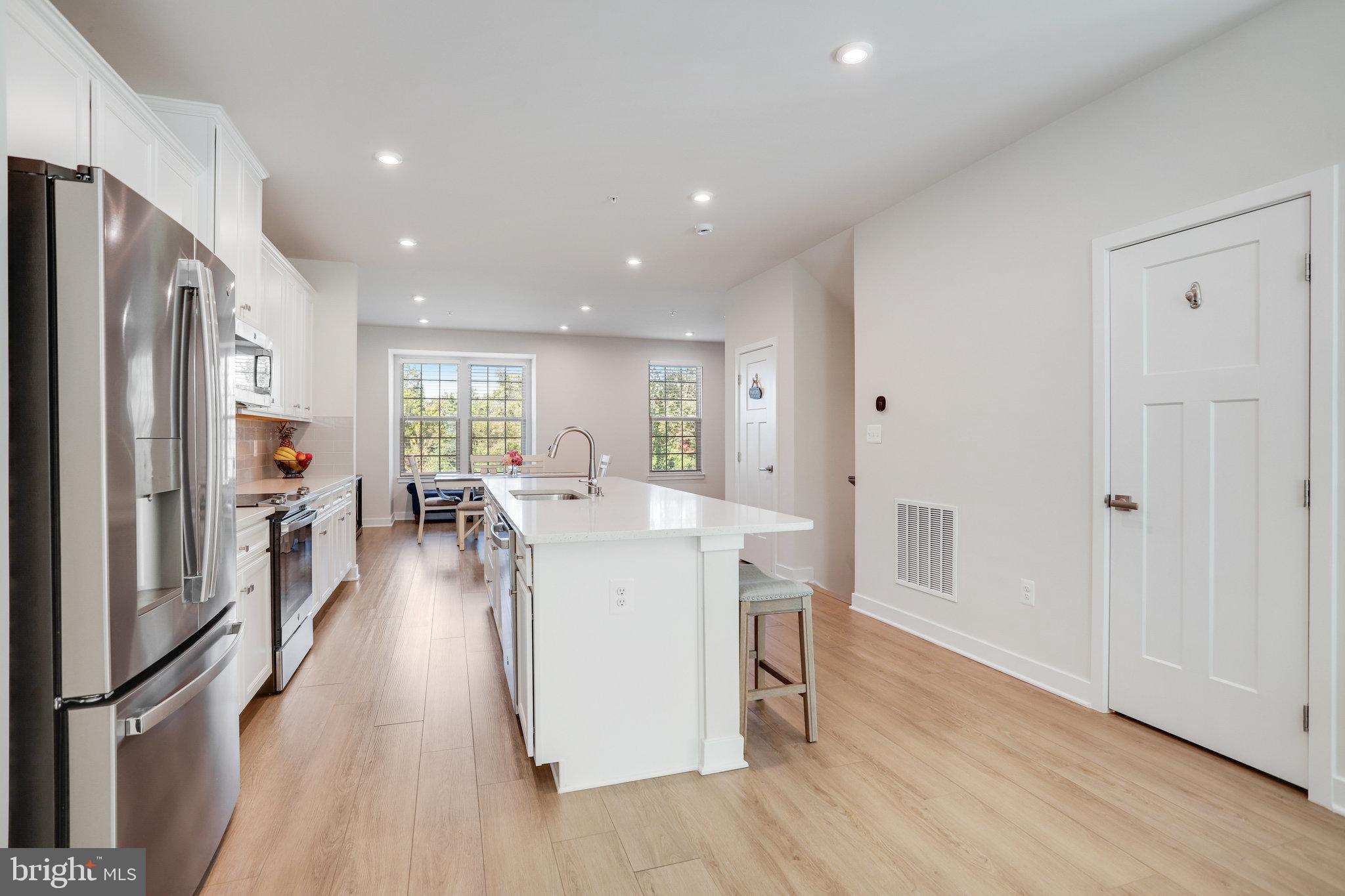 WESTSIDE - Residential