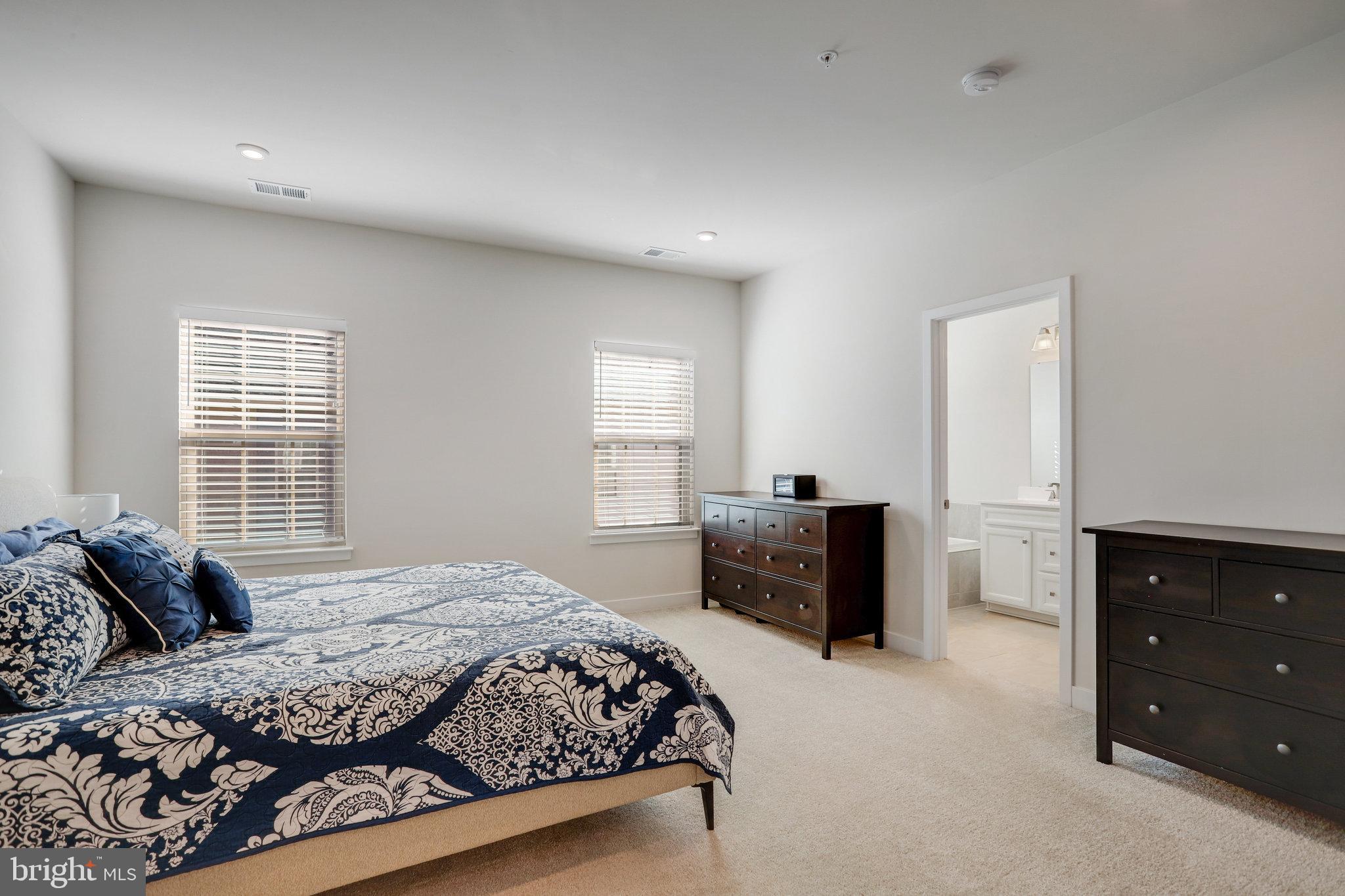 WESTSIDE - Residential