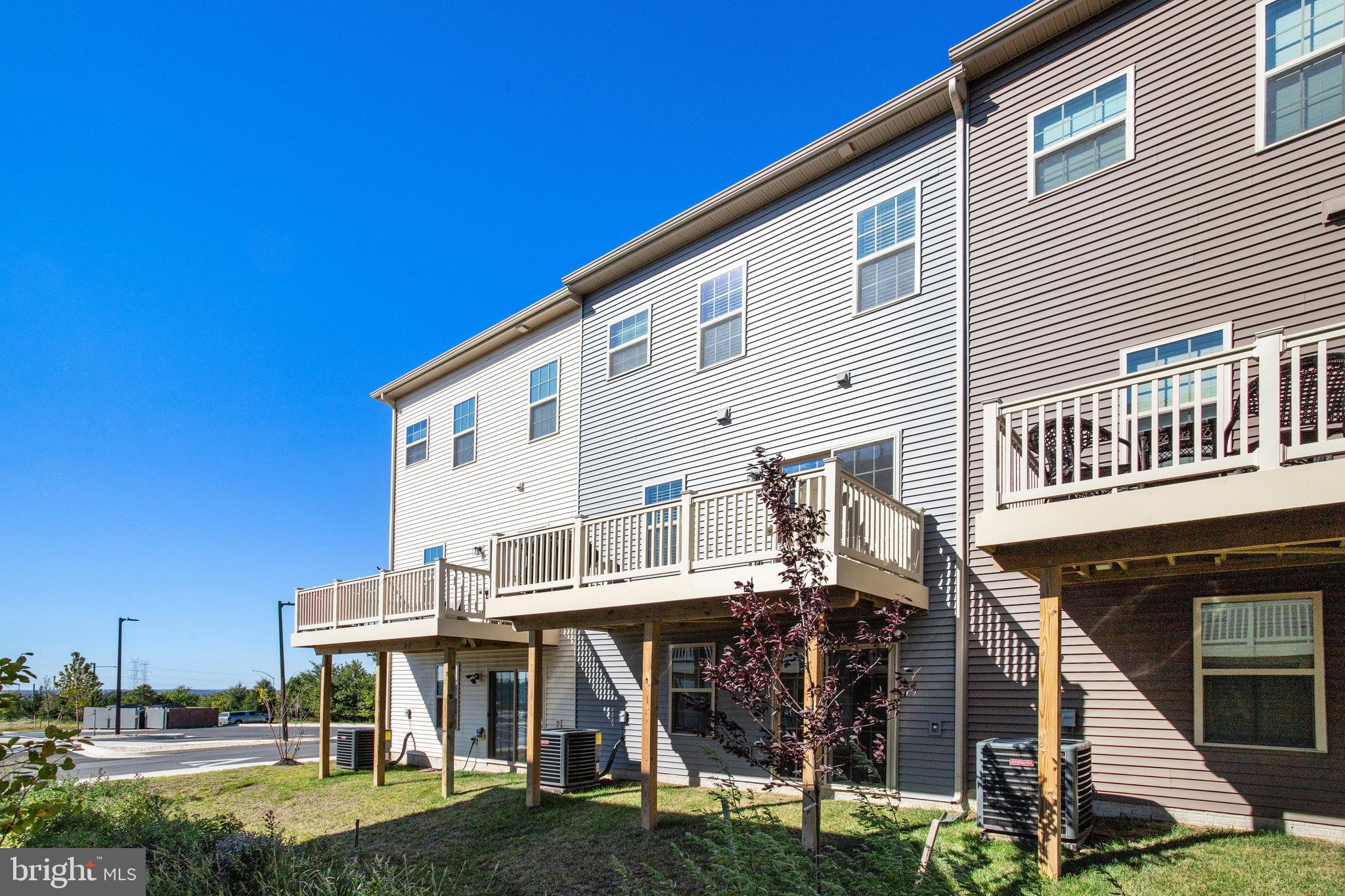 WESTSIDE - Residential