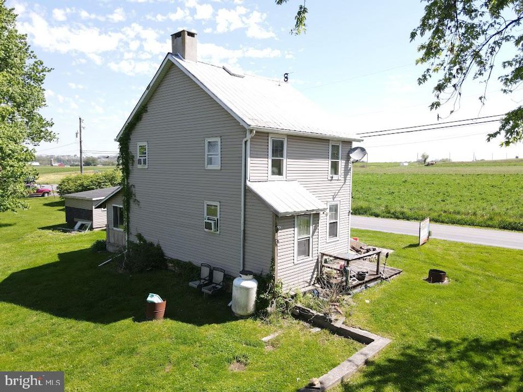 Photo of 206 Wolfrock Road, PARADISE, PA 17562 (MLS # PALA2087854)