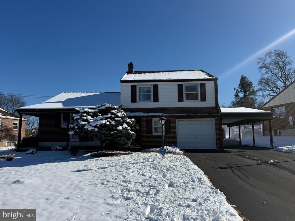 Photo of 240 Sweetbriar Circle, KING OF PRUSSIA, PA 19406 (MLS # PAMC2165970)