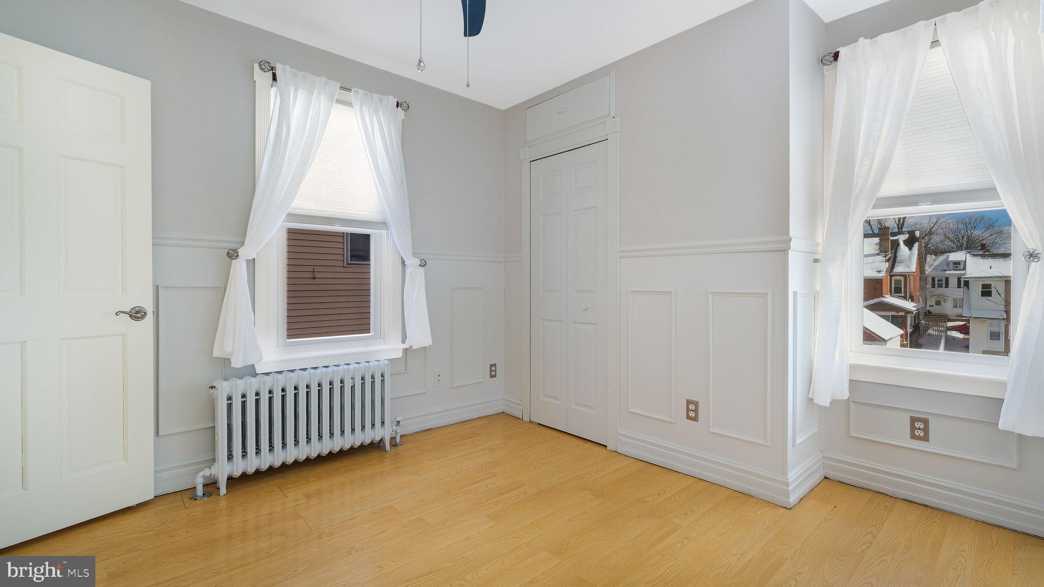 LANSDALE - Residential