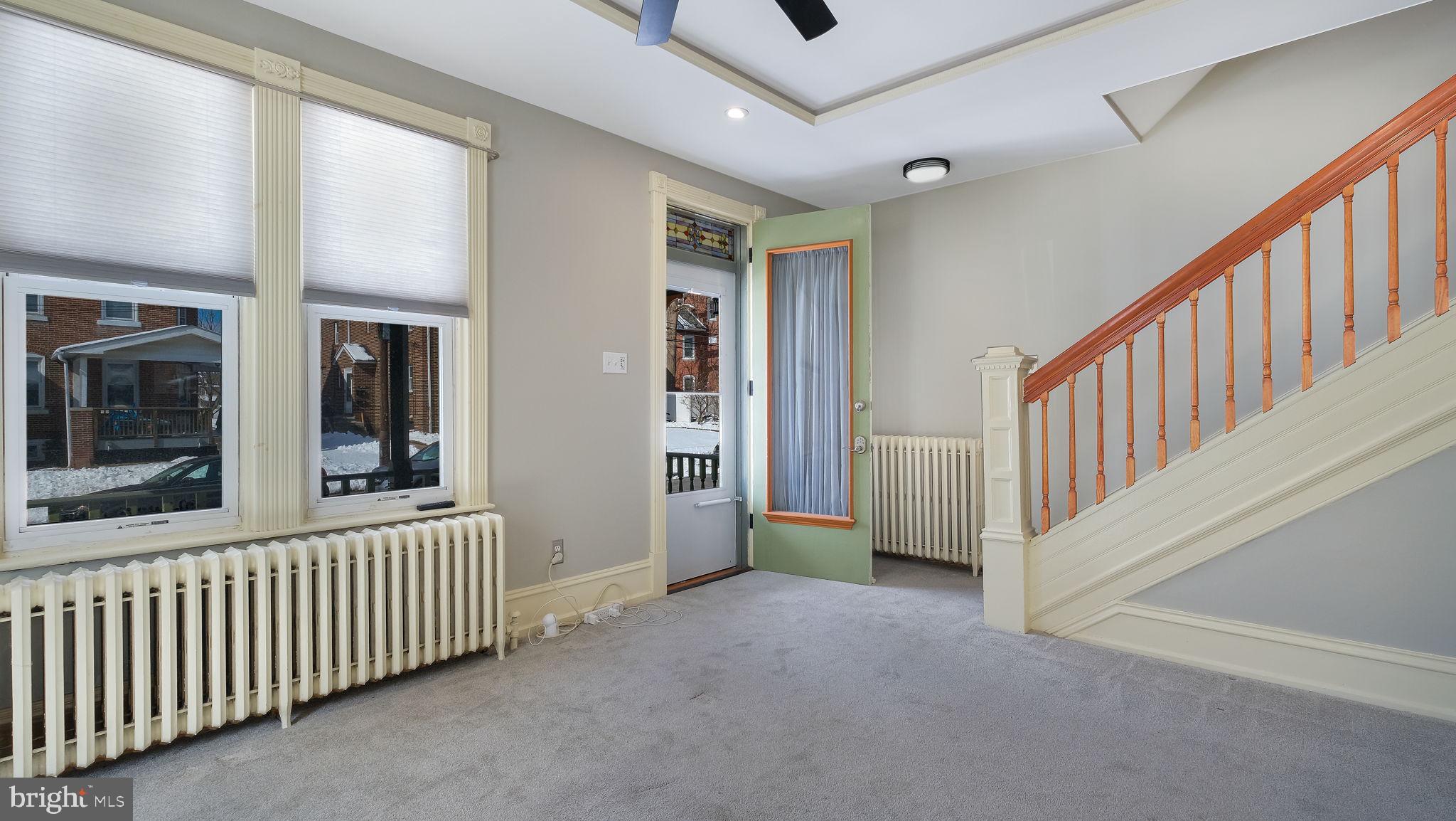 LANSDALE - Residential