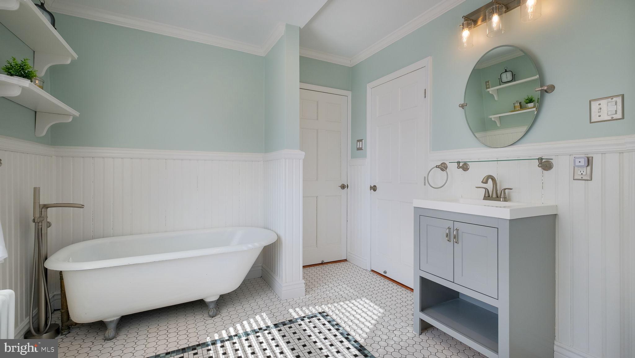 LANSDALE - Residential