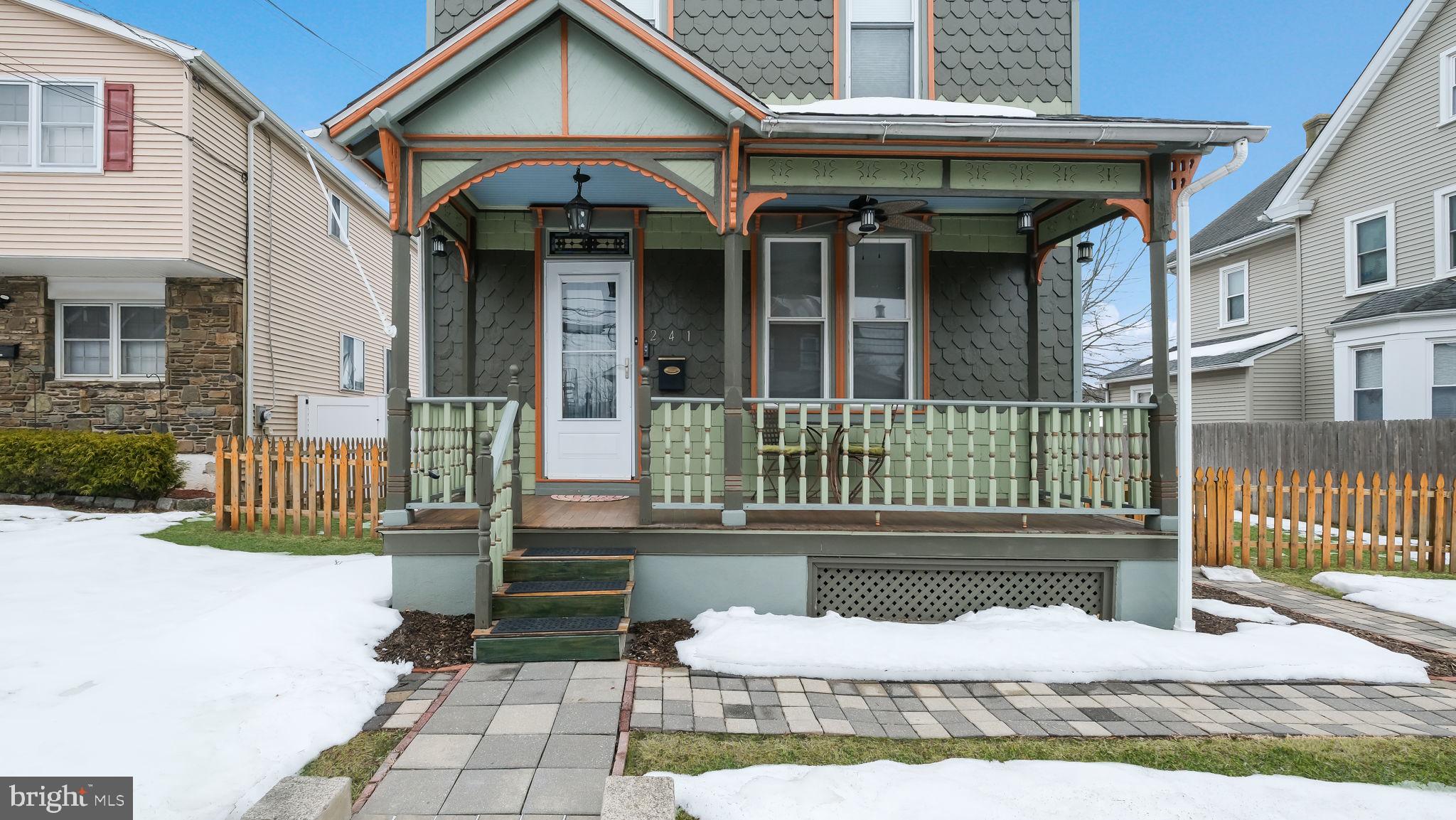 LANSDALE - Residential