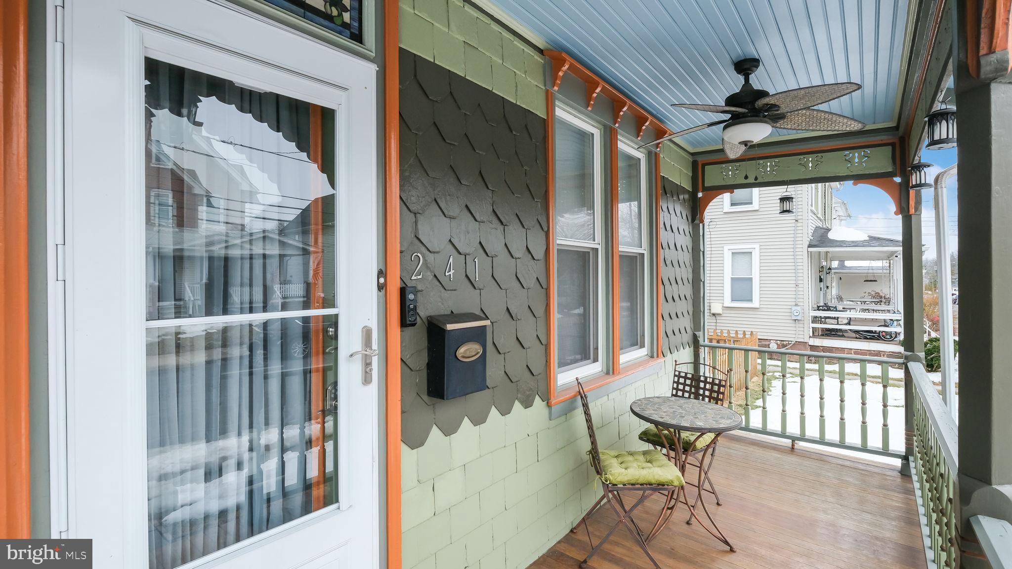 LANSDALE - Residential