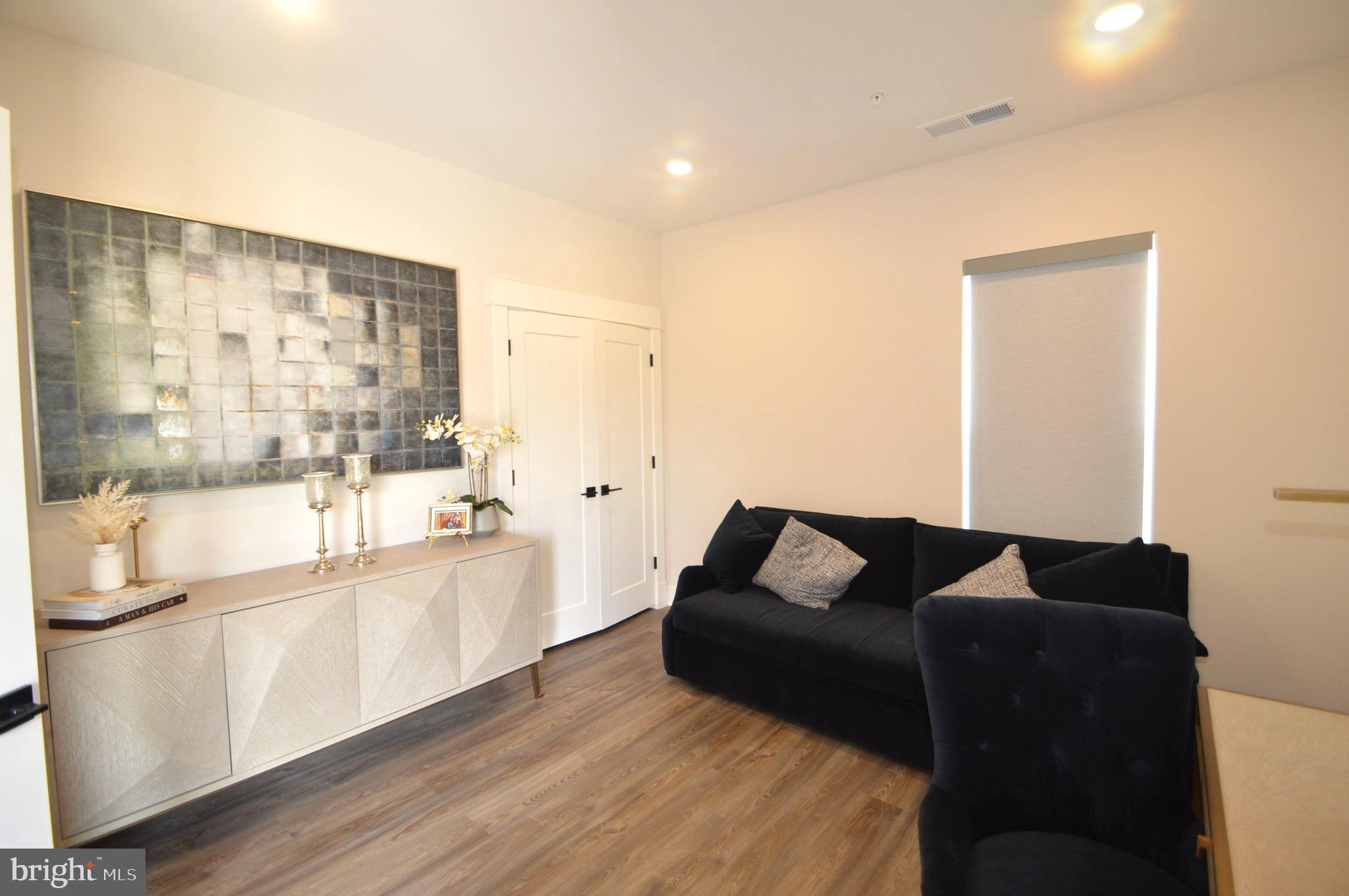 BRAMBLETON - Residential Lease