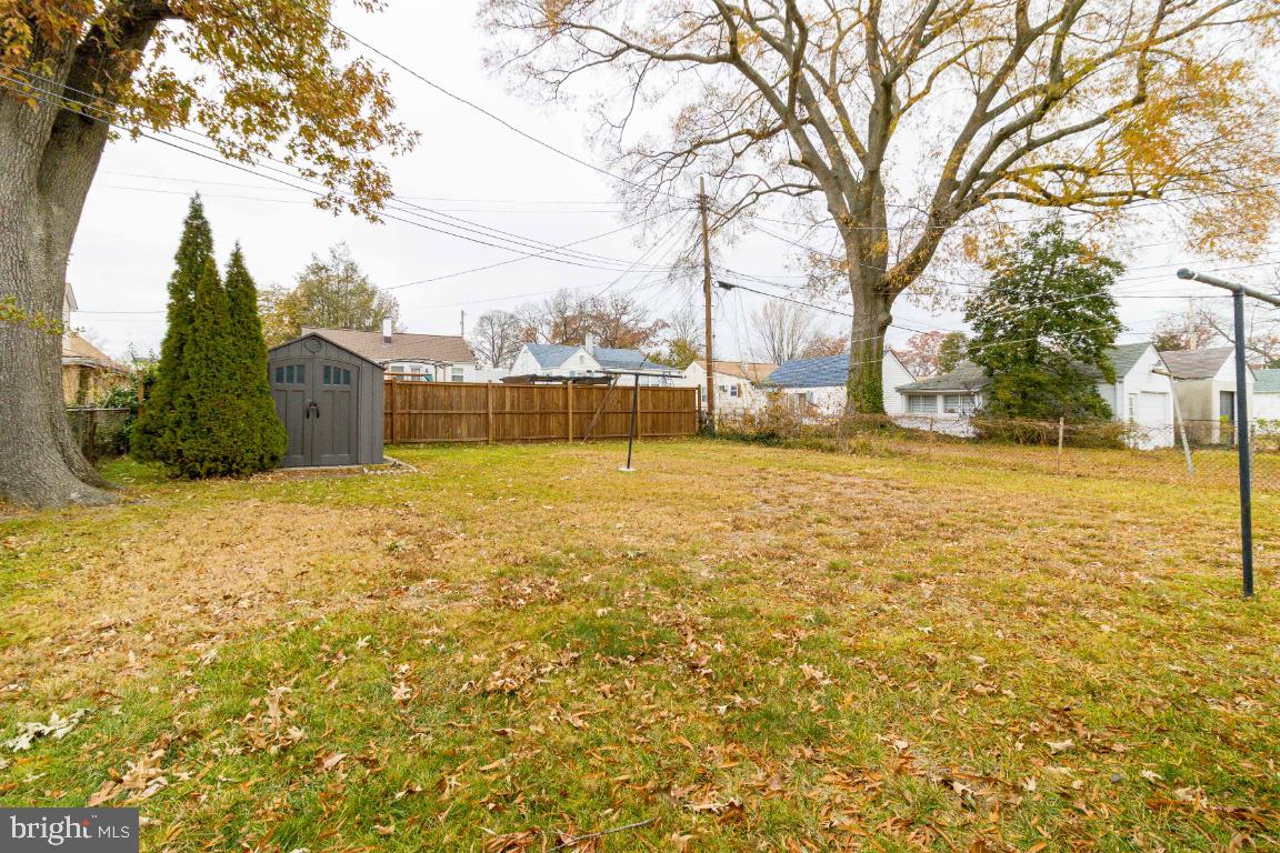 EDGEWATER - Residential