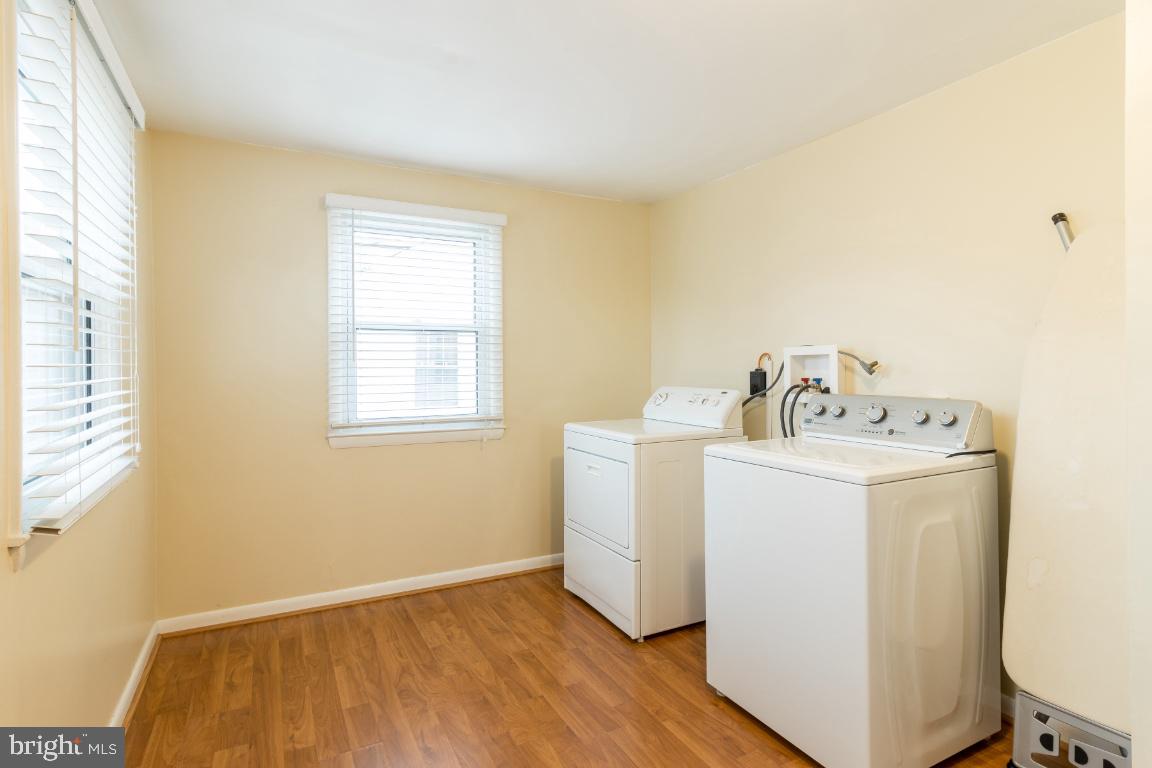 EDGEWATER - Residential