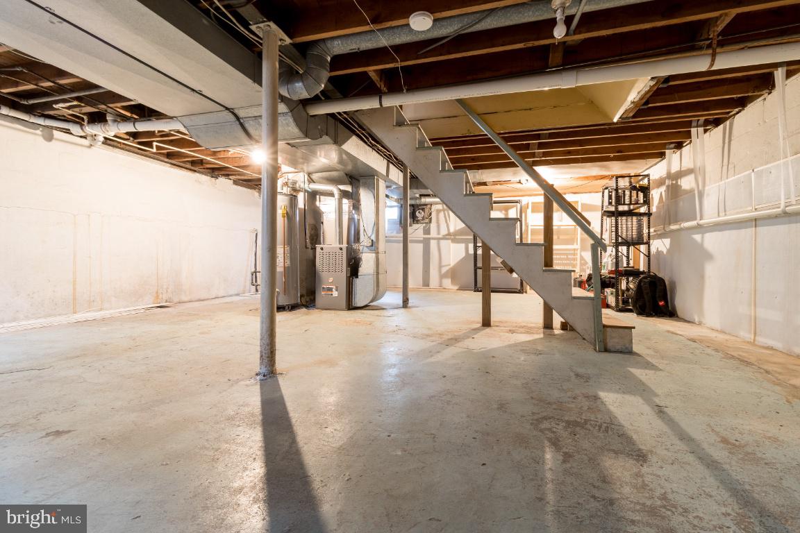 EDGEWATER - Residential