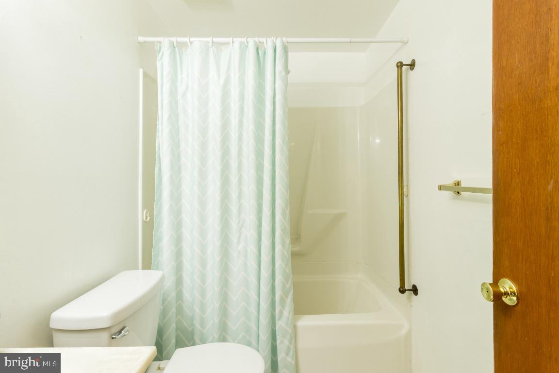 EDGEWATER - Residential