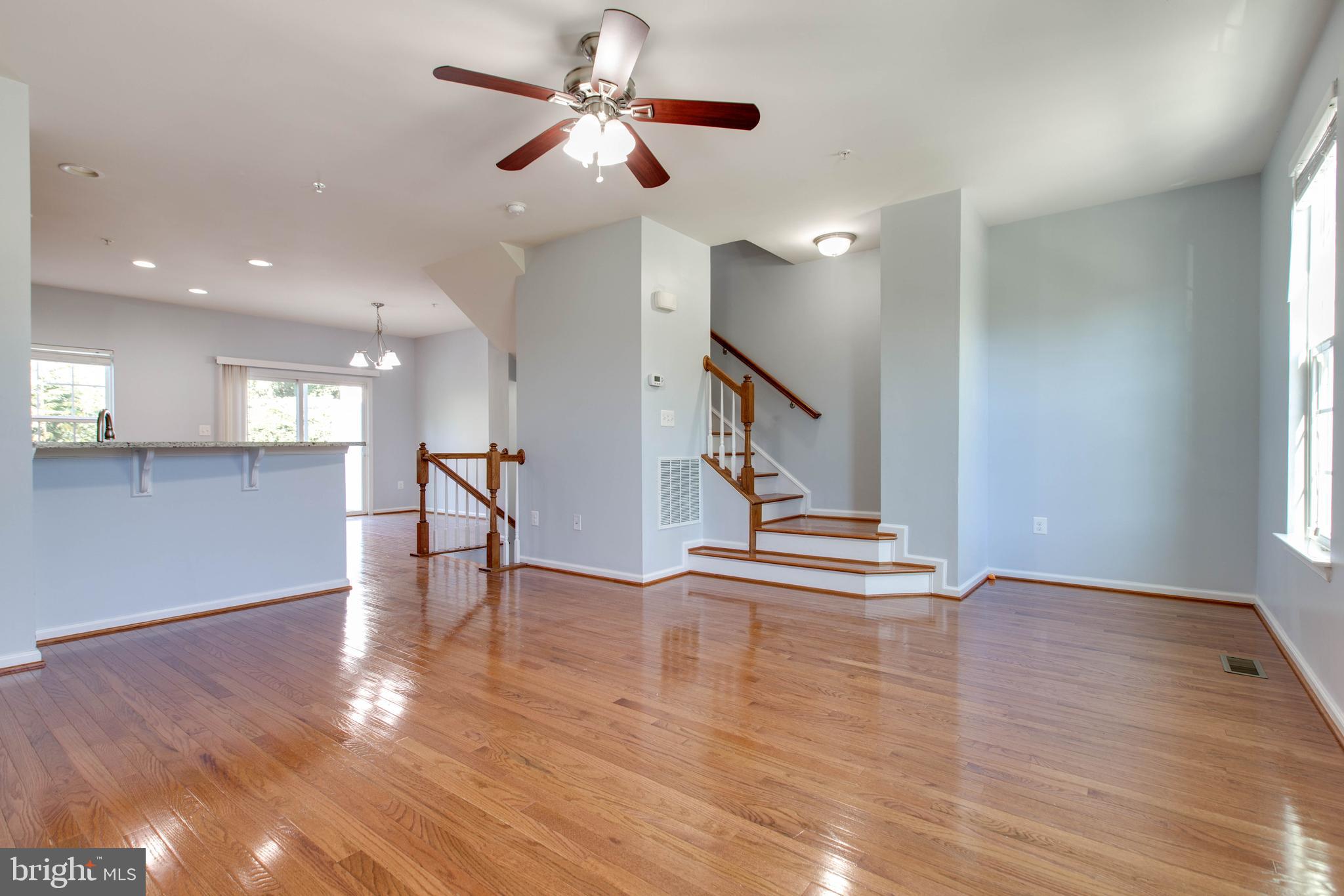 HOWARD SQUARE - Residential