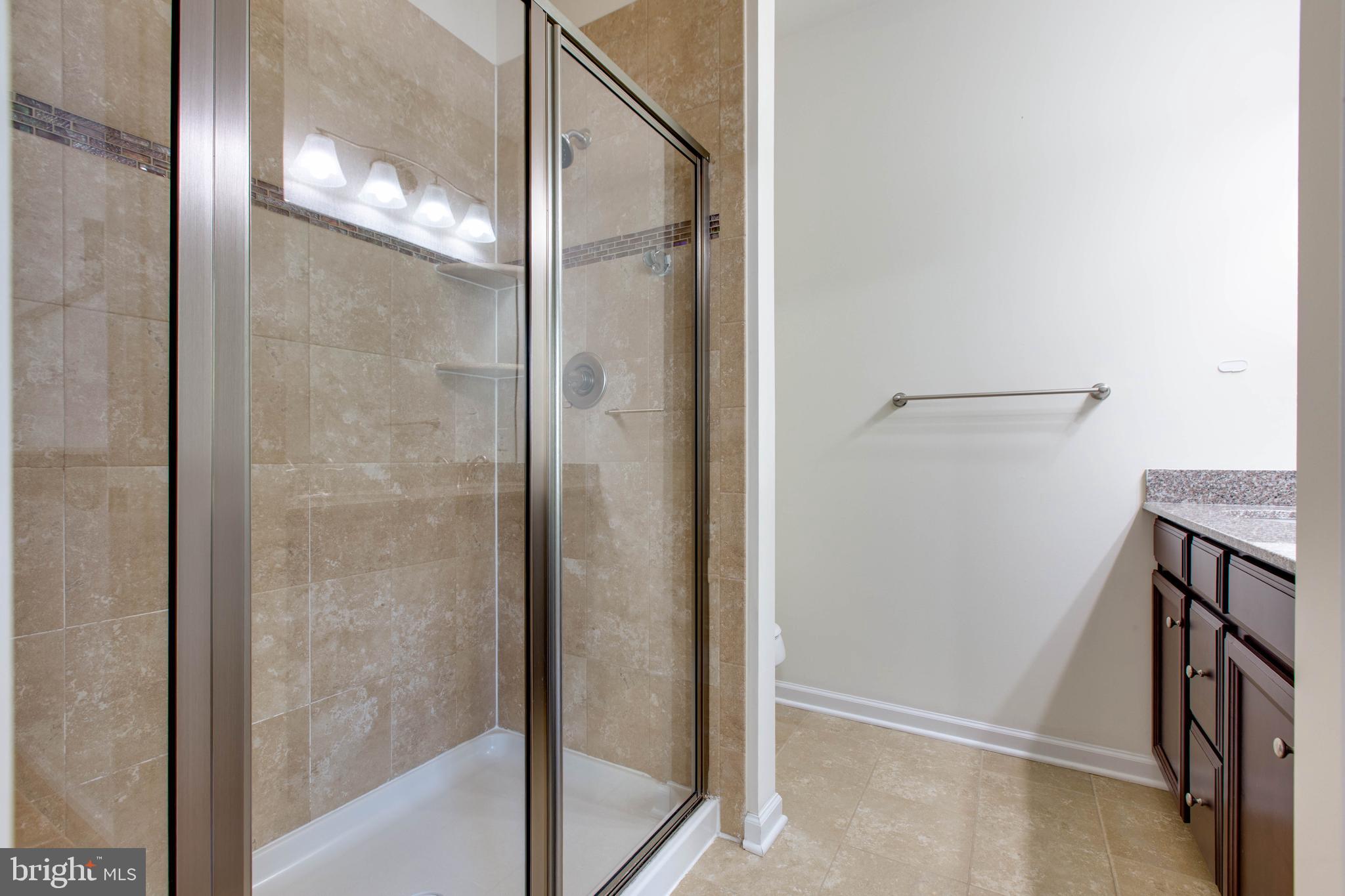 HOWARD SQUARE - Residential