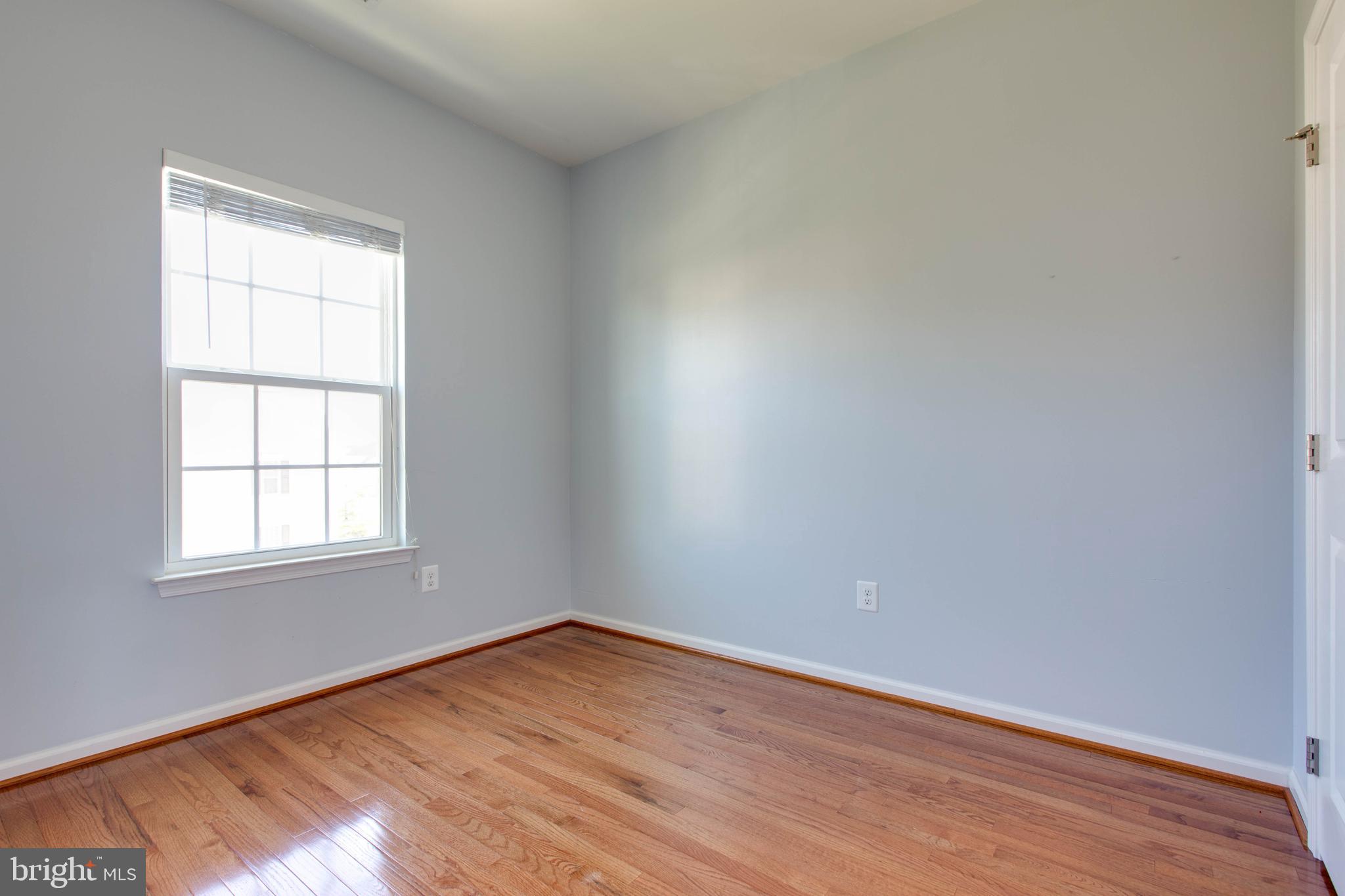 HOWARD SQUARE - Residential