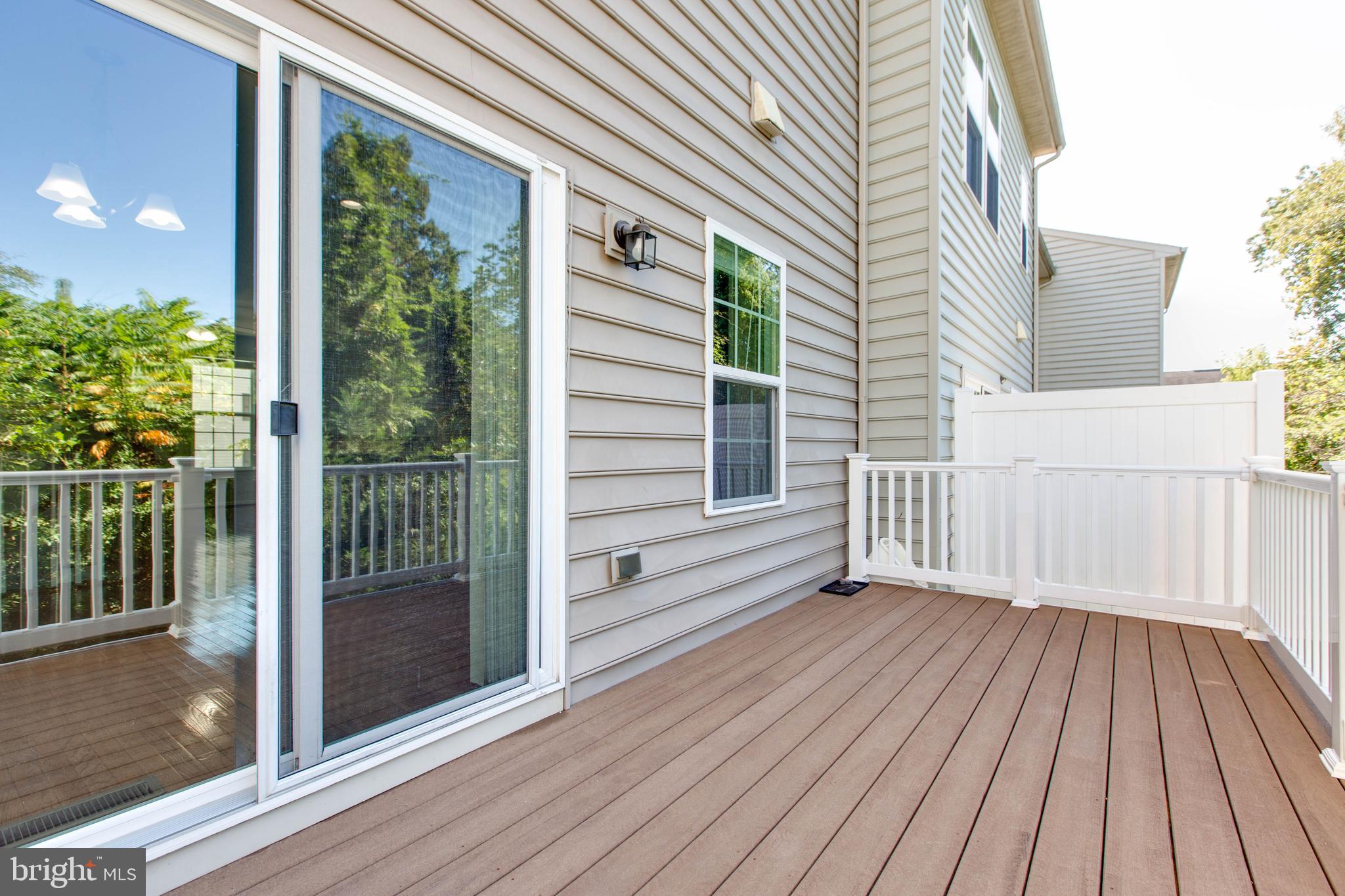 HOWARD SQUARE - Residential