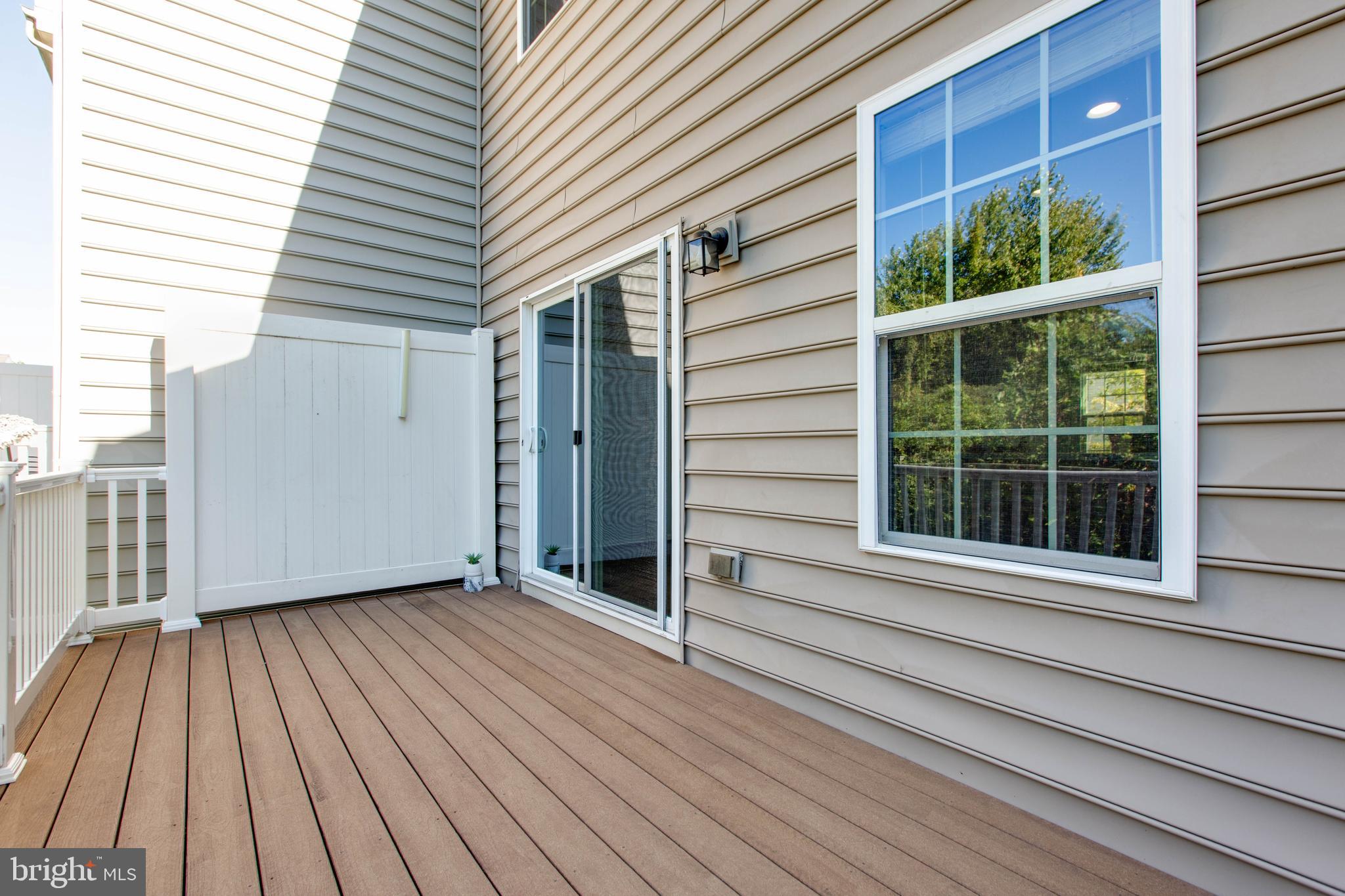 HOWARD SQUARE - Residential