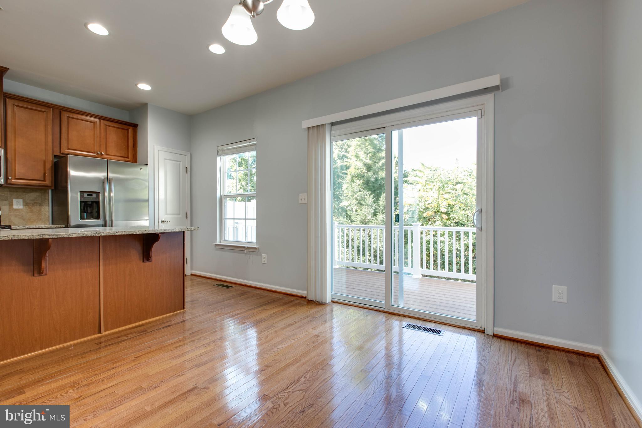 HOWARD SQUARE - Residential