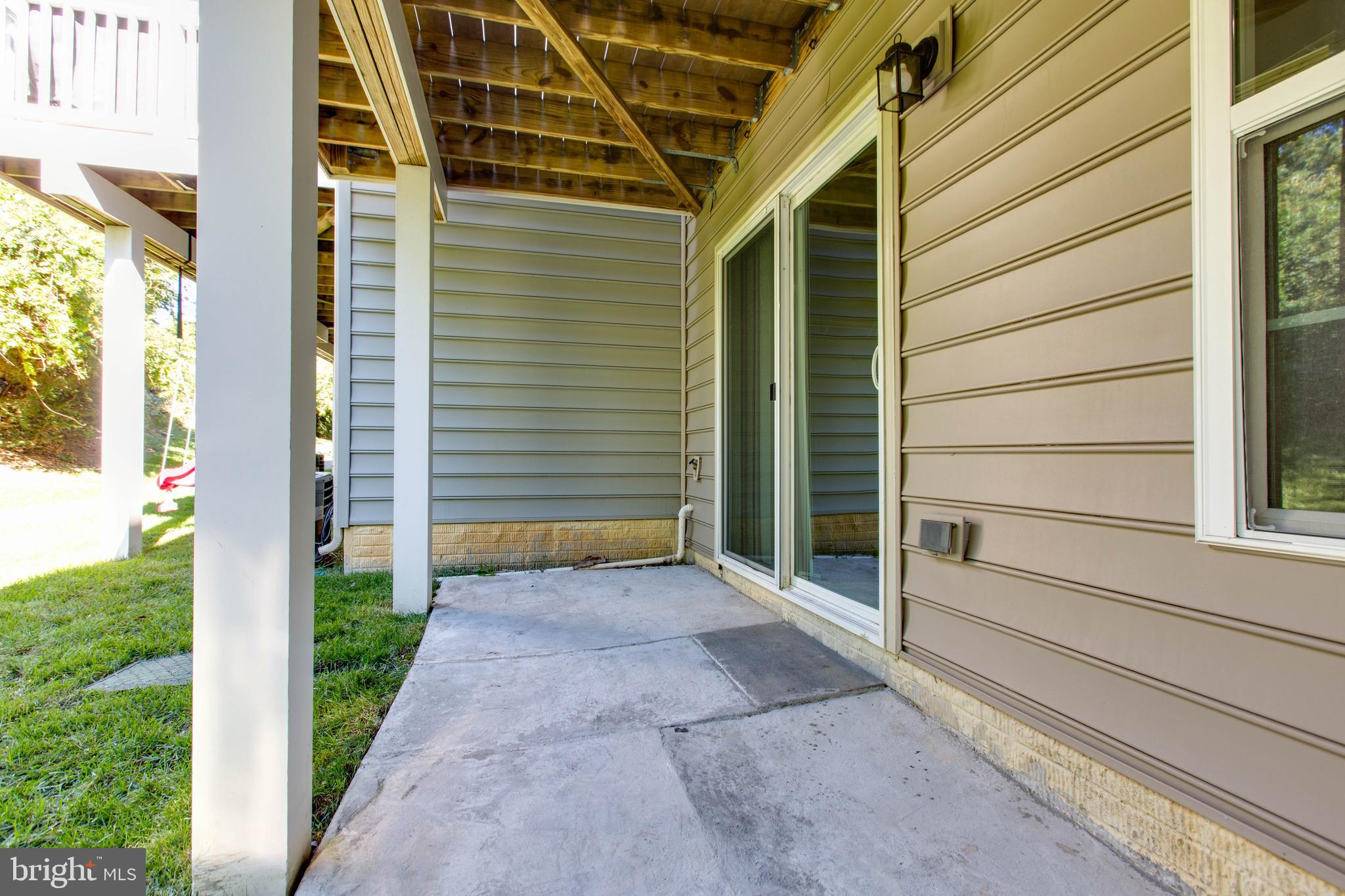 HOWARD SQUARE - Residential