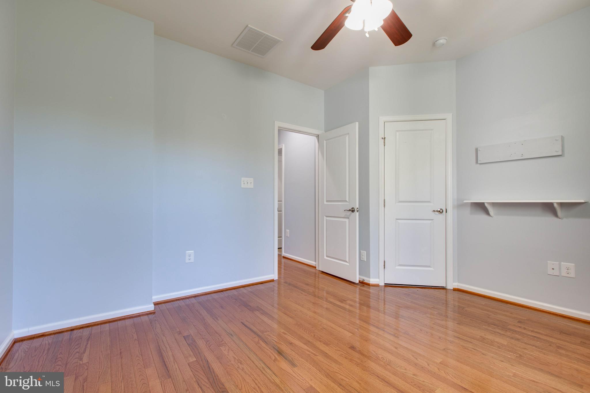 HOWARD SQUARE - Residential