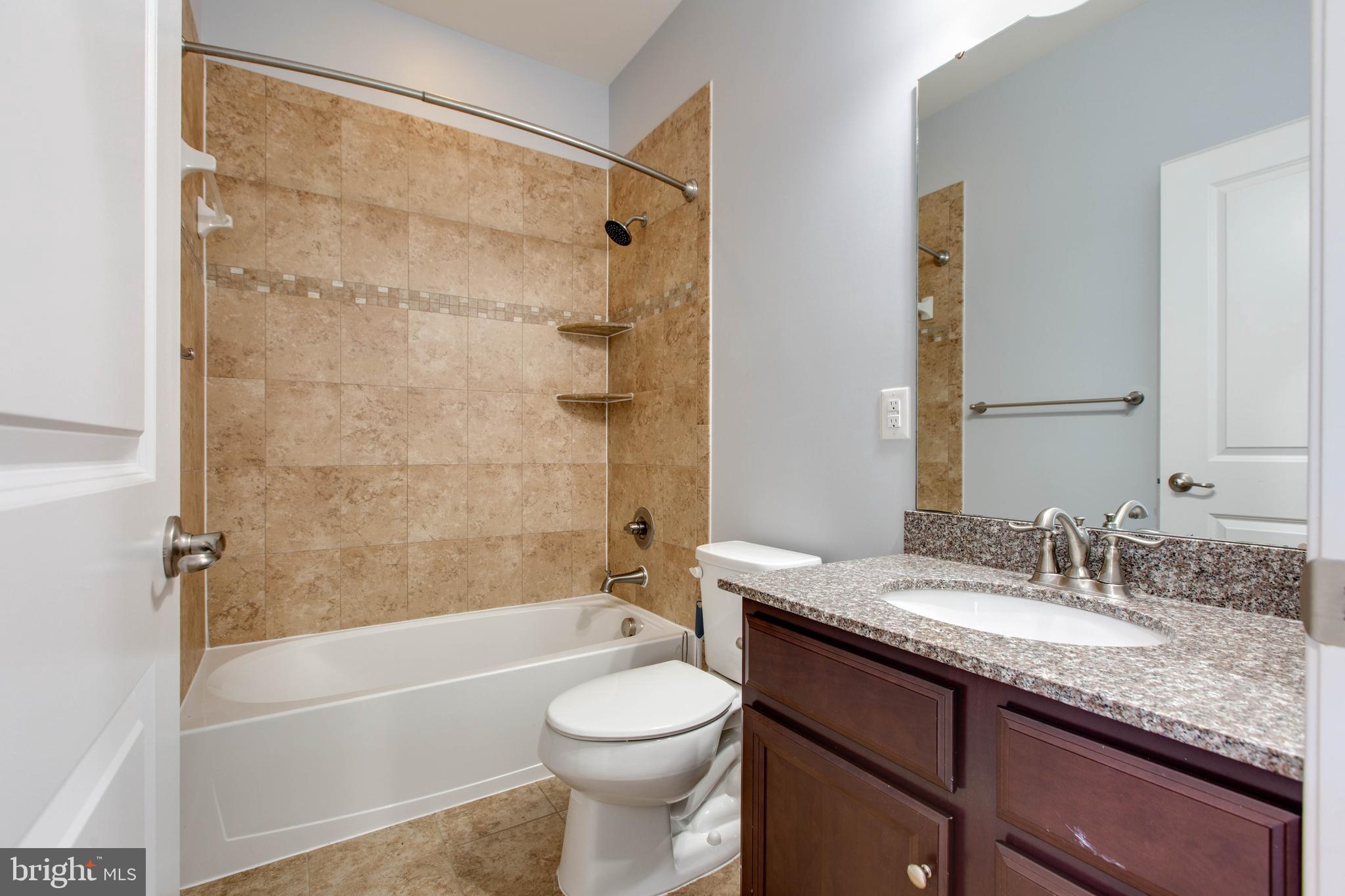 HOWARD SQUARE - Residential