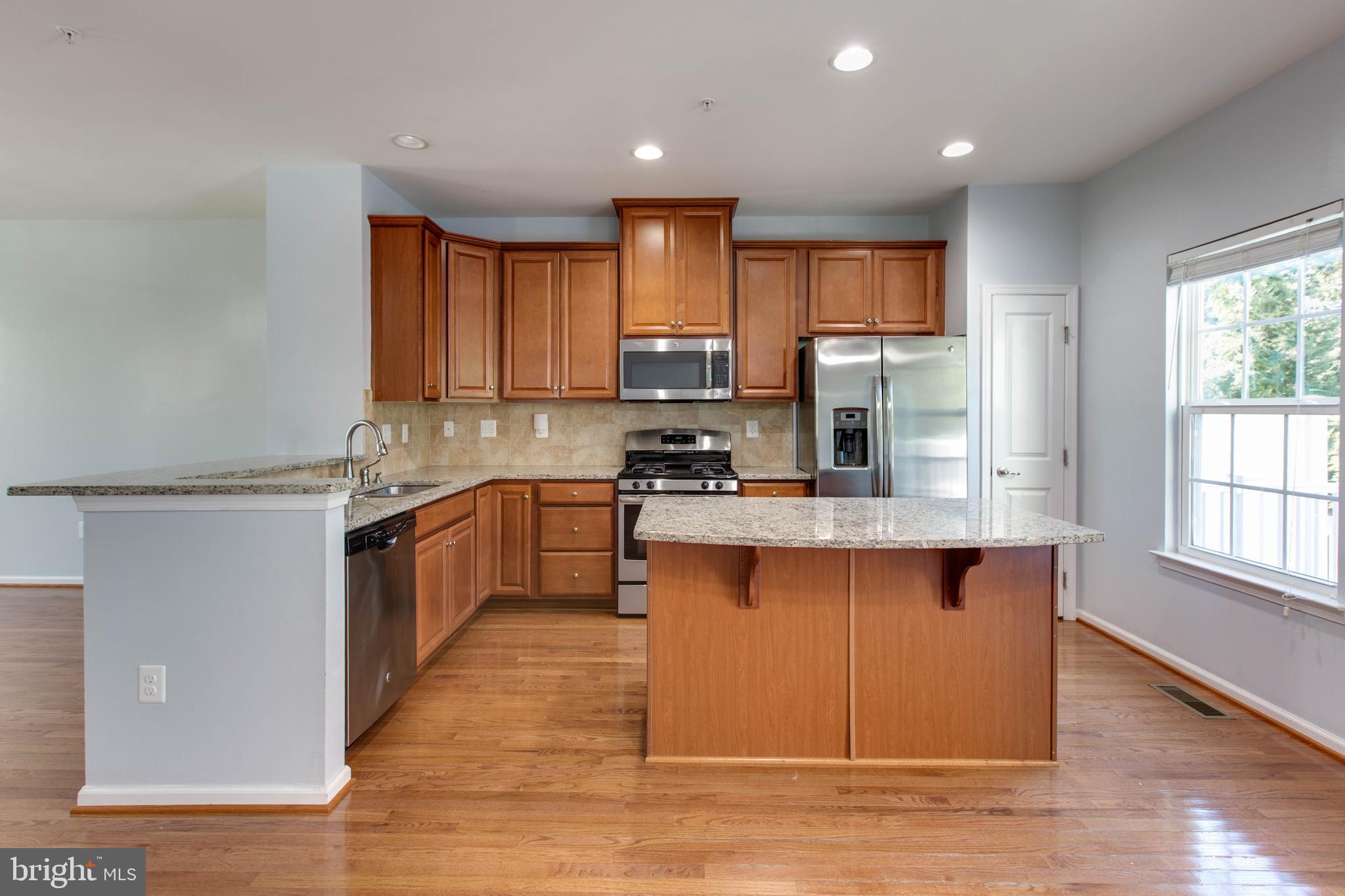 HOWARD SQUARE - Residential