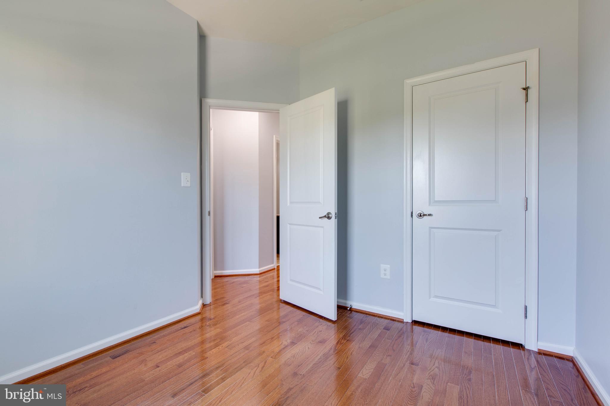 HOWARD SQUARE - Residential