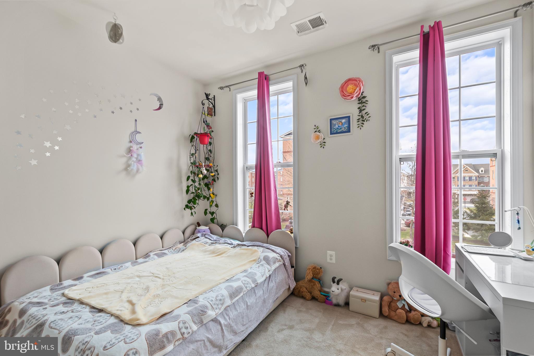 BUCKINGHAM AT LOUDOUN VALLEY - Residential Lease