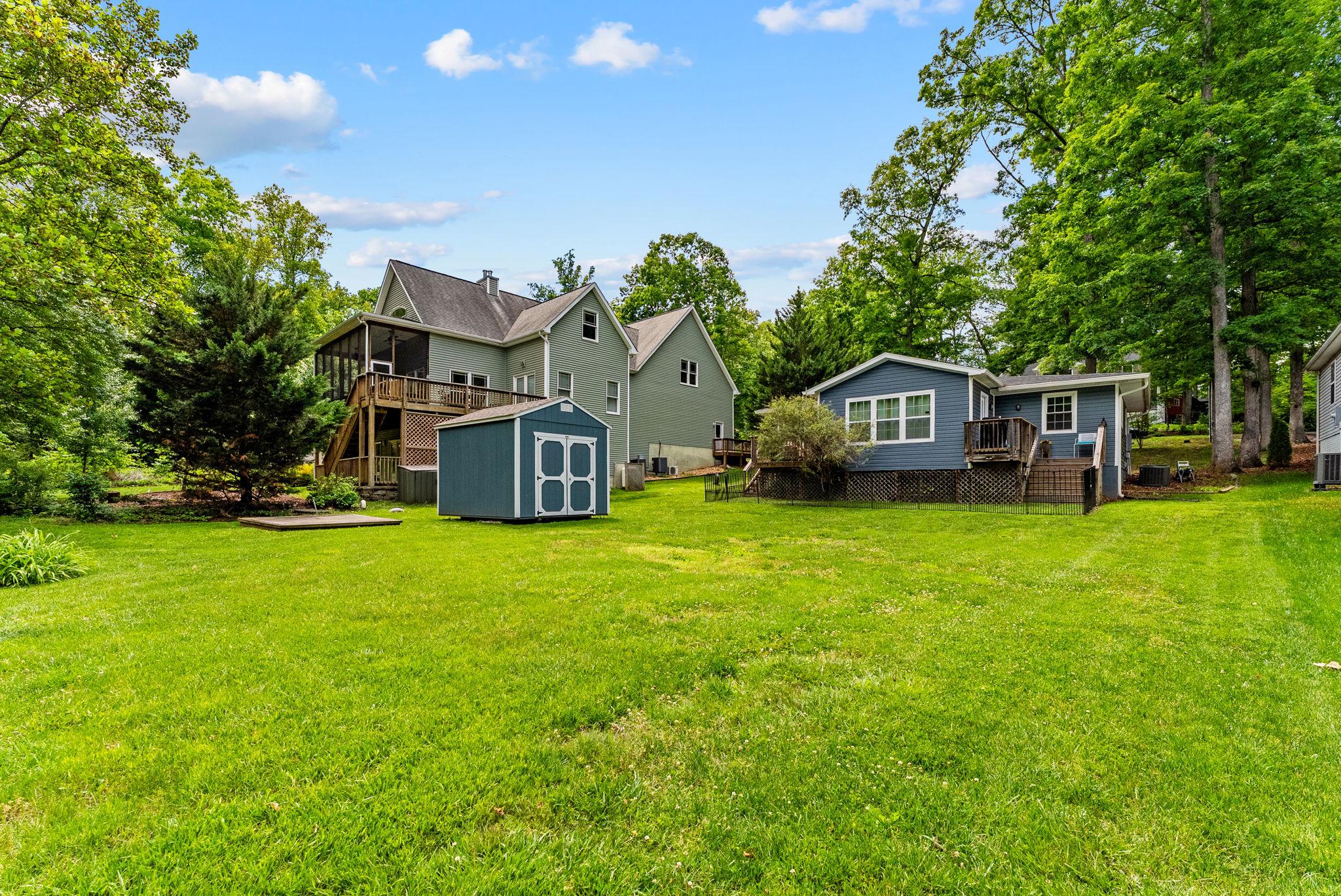 LAKE OF THE WOODS - Residential