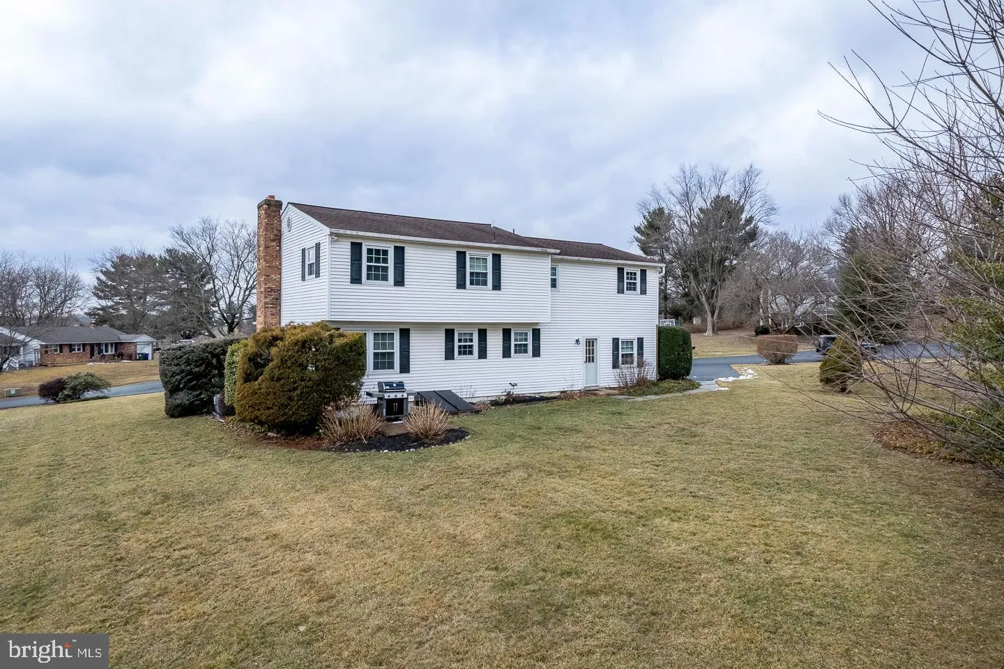 West Grove, Pennsylvania 19390, United States, 5 Bedrooms Bedrooms, ,3 BathroomsBathrooms,Residential,Pending,6823