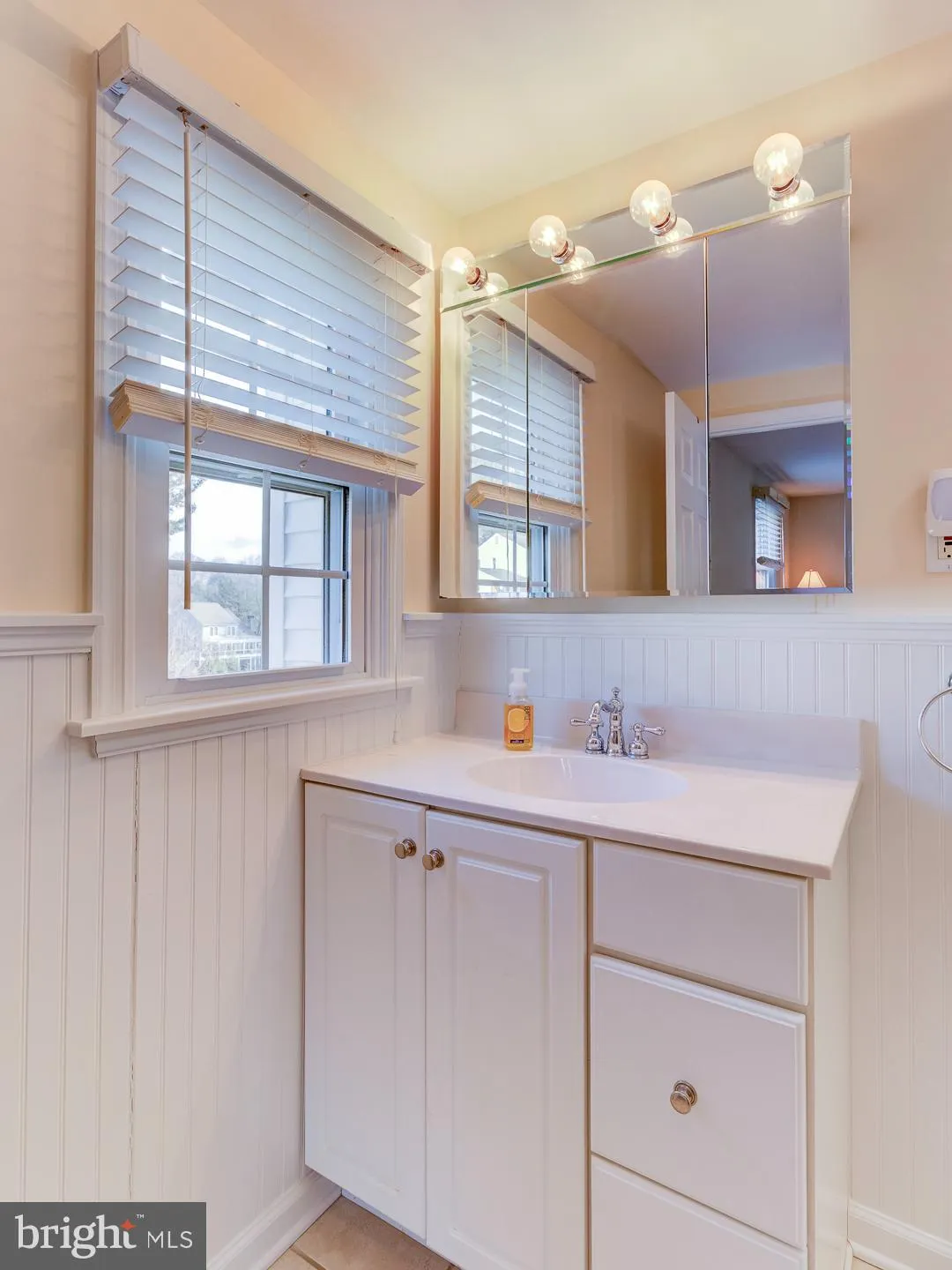 West Grove, Pennsylvania 19390, United States, 5 Bedrooms Bedrooms, ,3 BathroomsBathrooms,Residential,Pending,6823