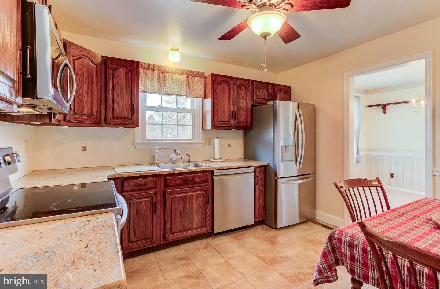 West Grove, Pennsylvania 19390, United States, 5 Bedrooms Bedrooms, ,3 BathroomsBathrooms,Residential,Pending,6823