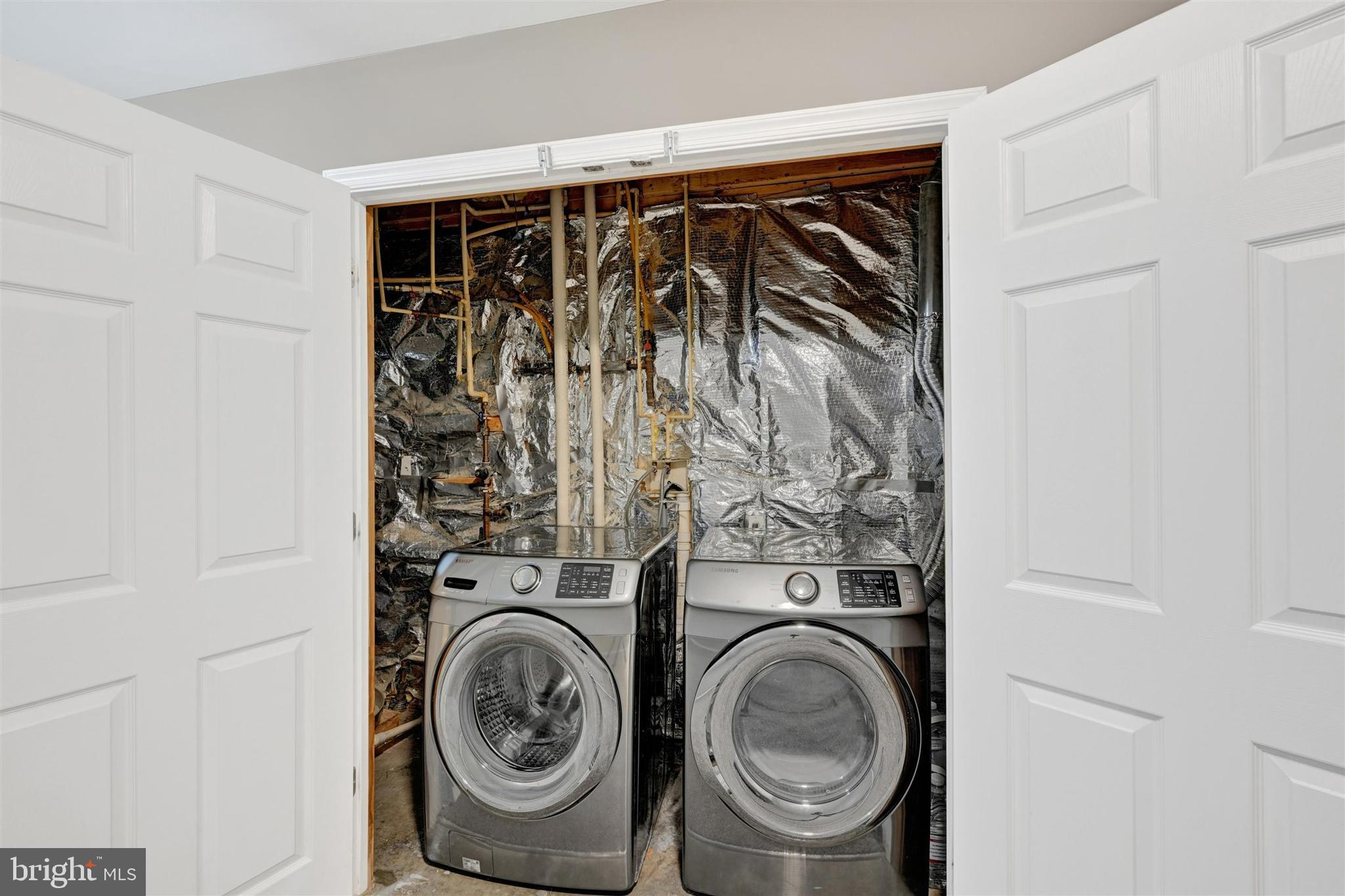 CARROLLWOOD MANOR - Residential