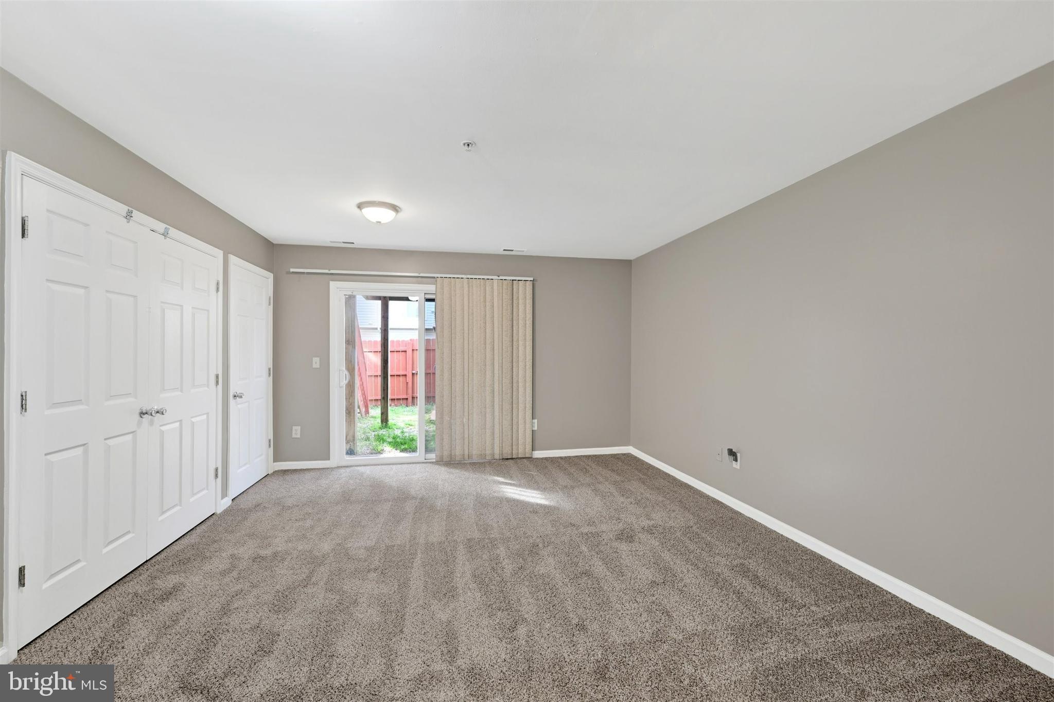 CARROLLWOOD MANOR - Residential