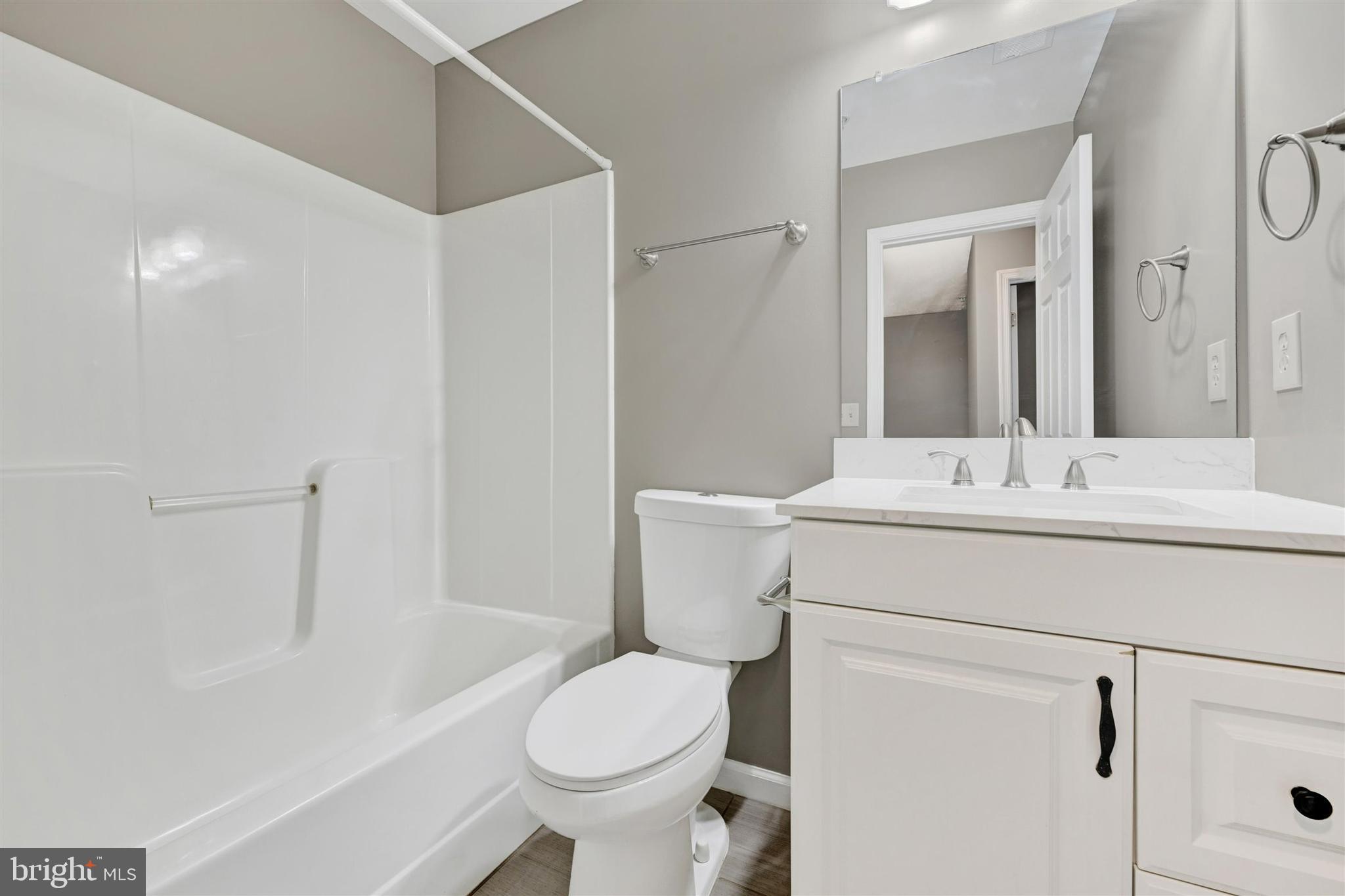 CARROLLWOOD MANOR - Residential