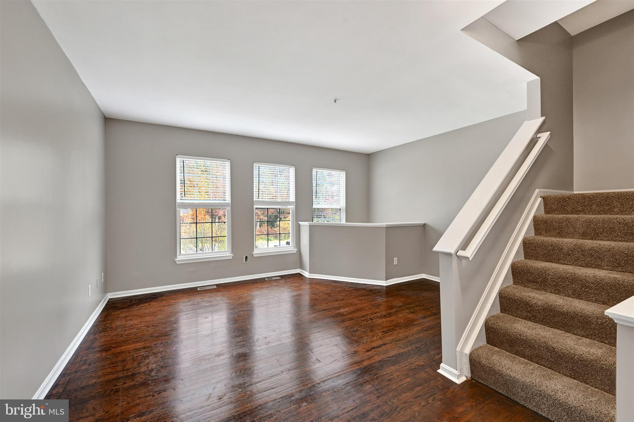 CARROLLWOOD MANOR - Residential