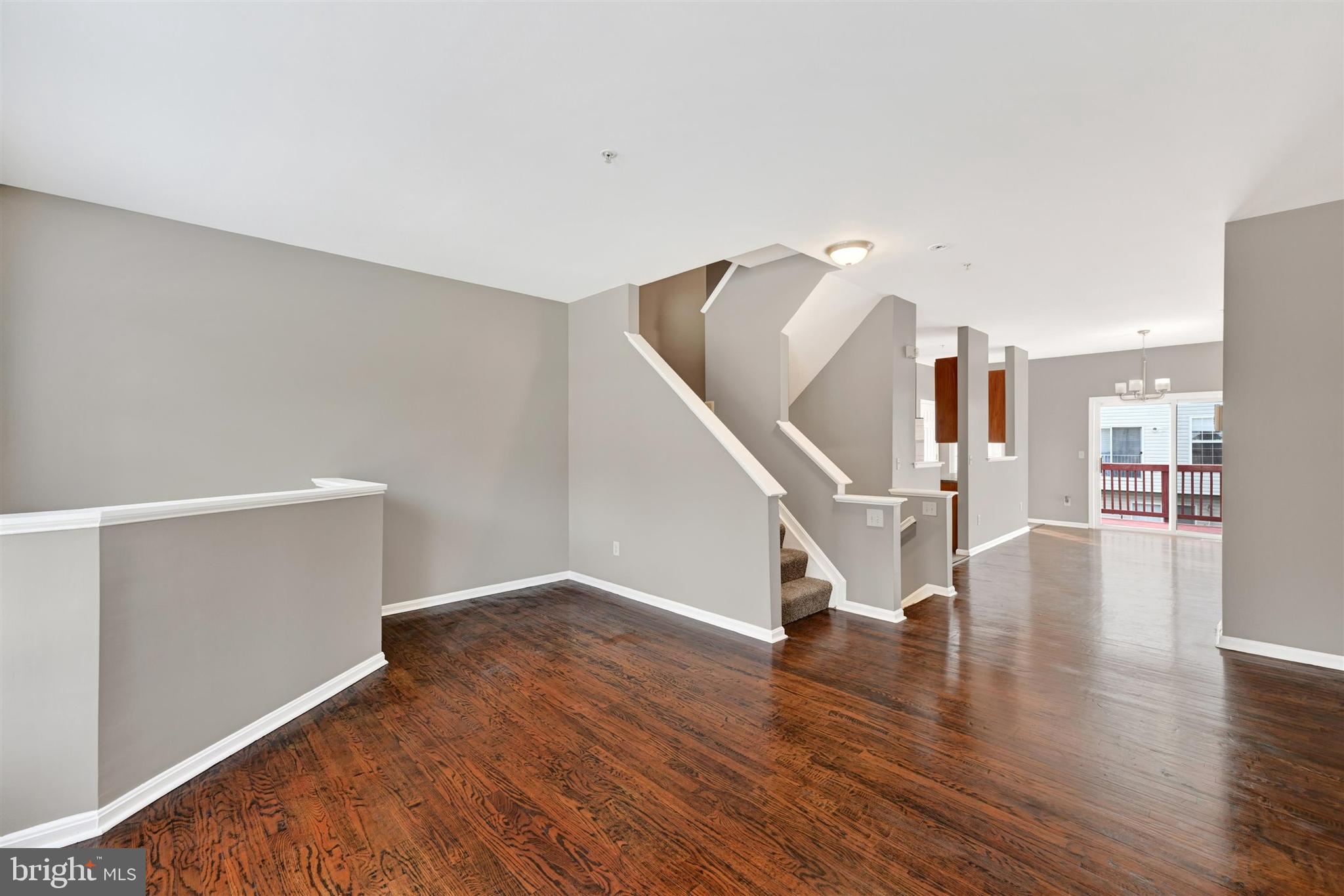 CARROLLWOOD MANOR - Residential