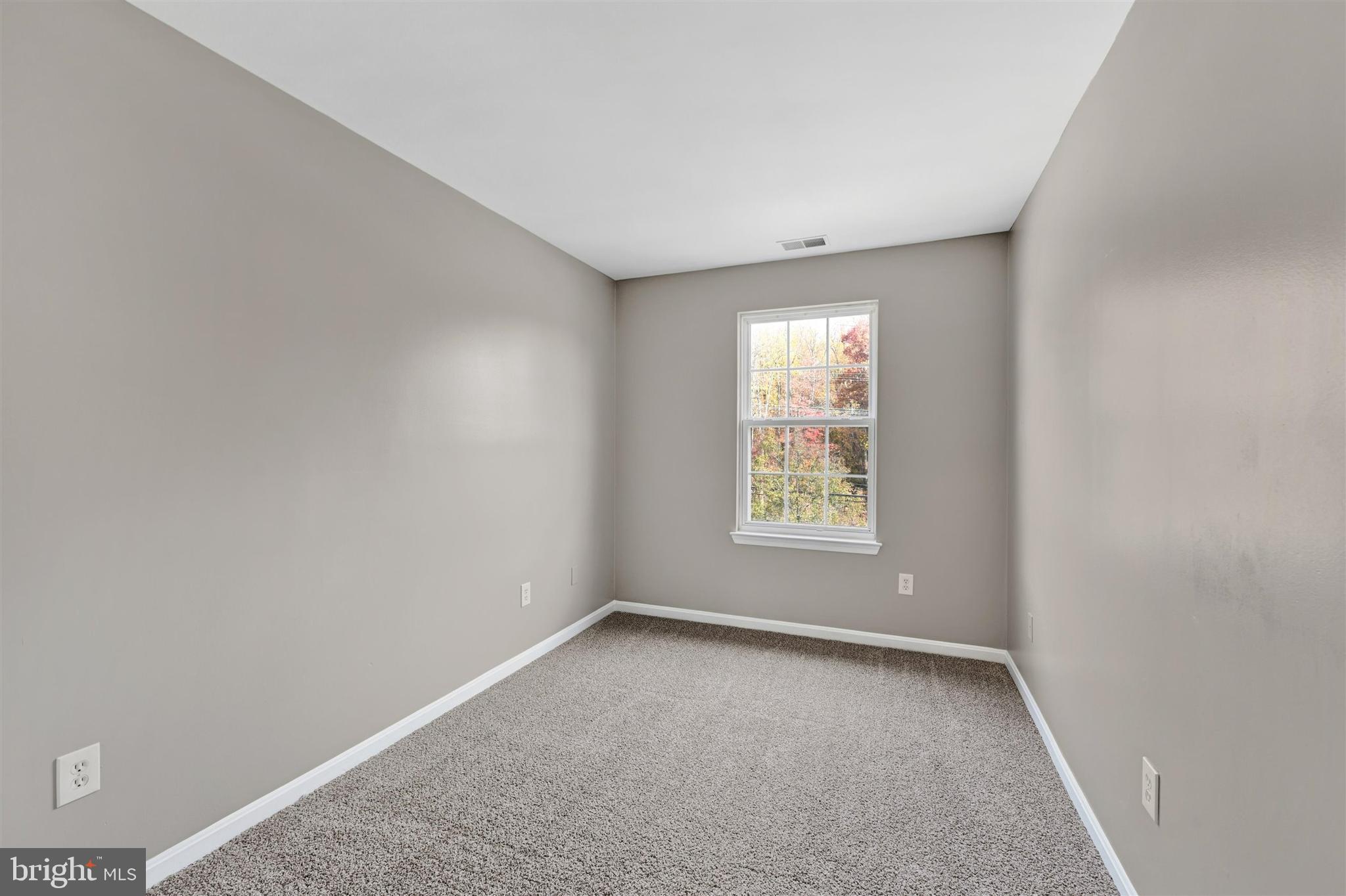 CARROLLWOOD MANOR - Residential