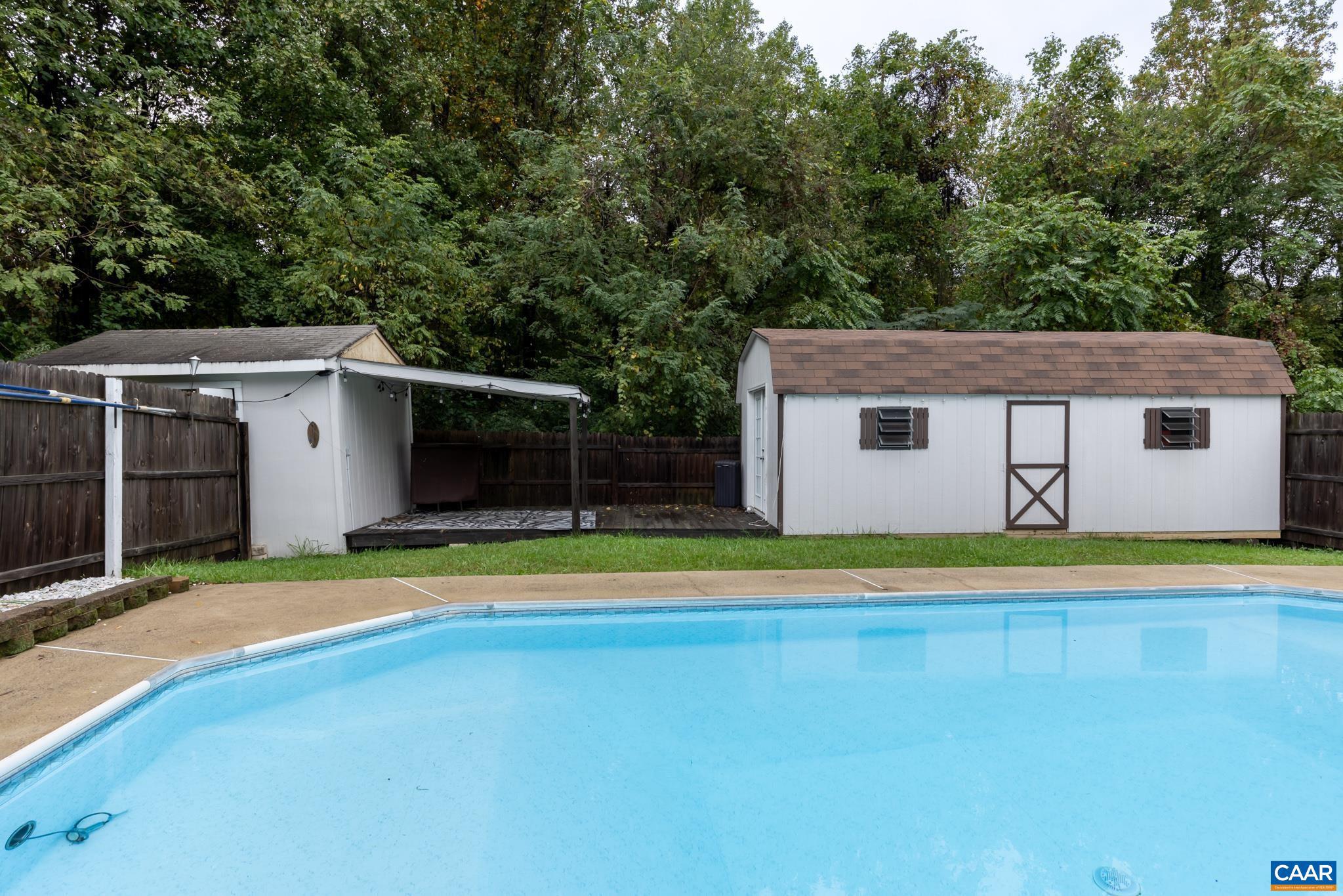 GOLDEN HILLS - Residential