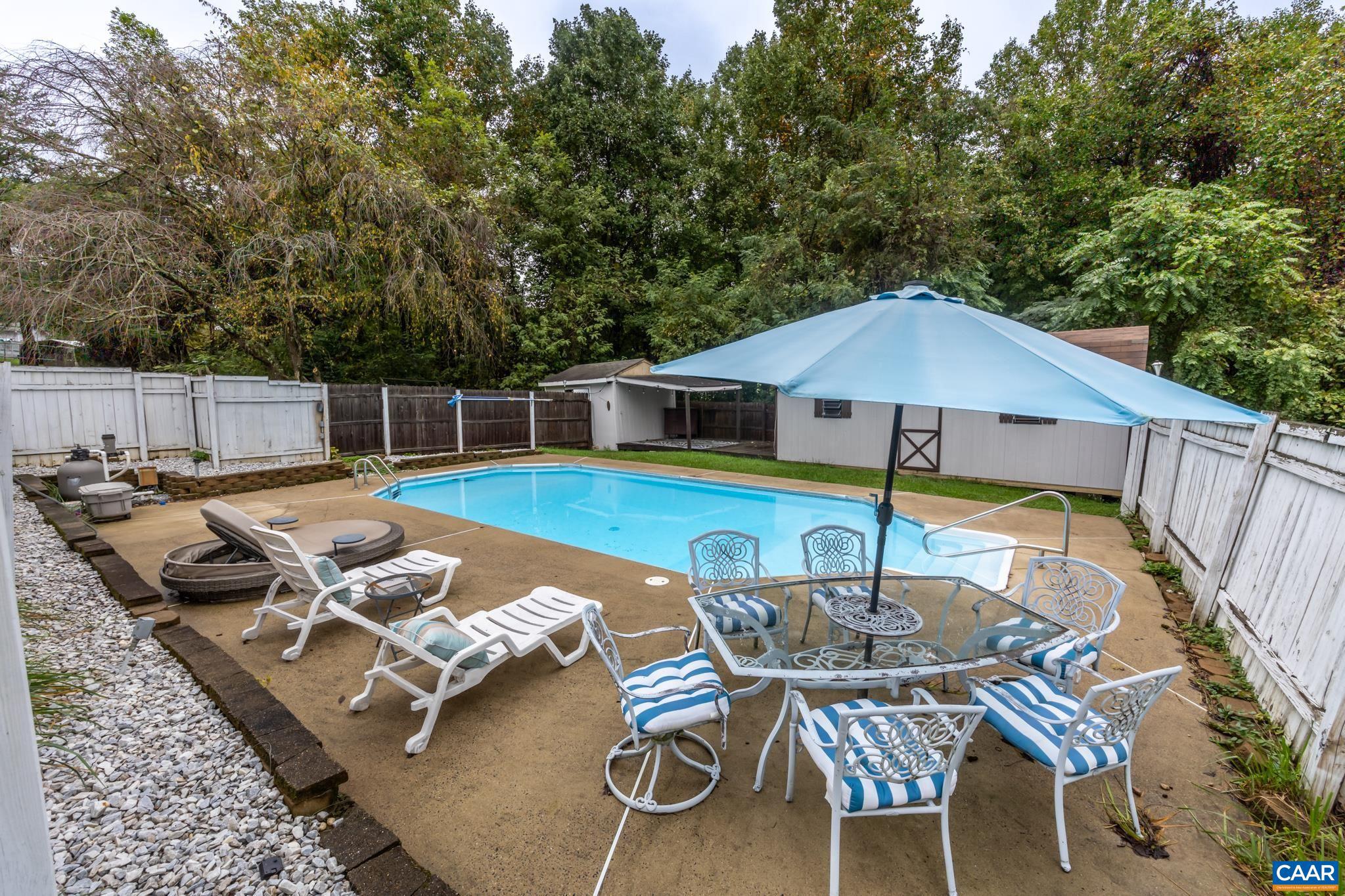 GOLDEN HILLS - Residential