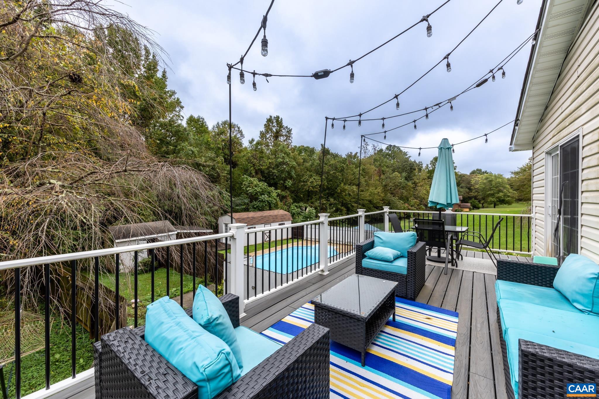 GOLDEN HILLS - Residential