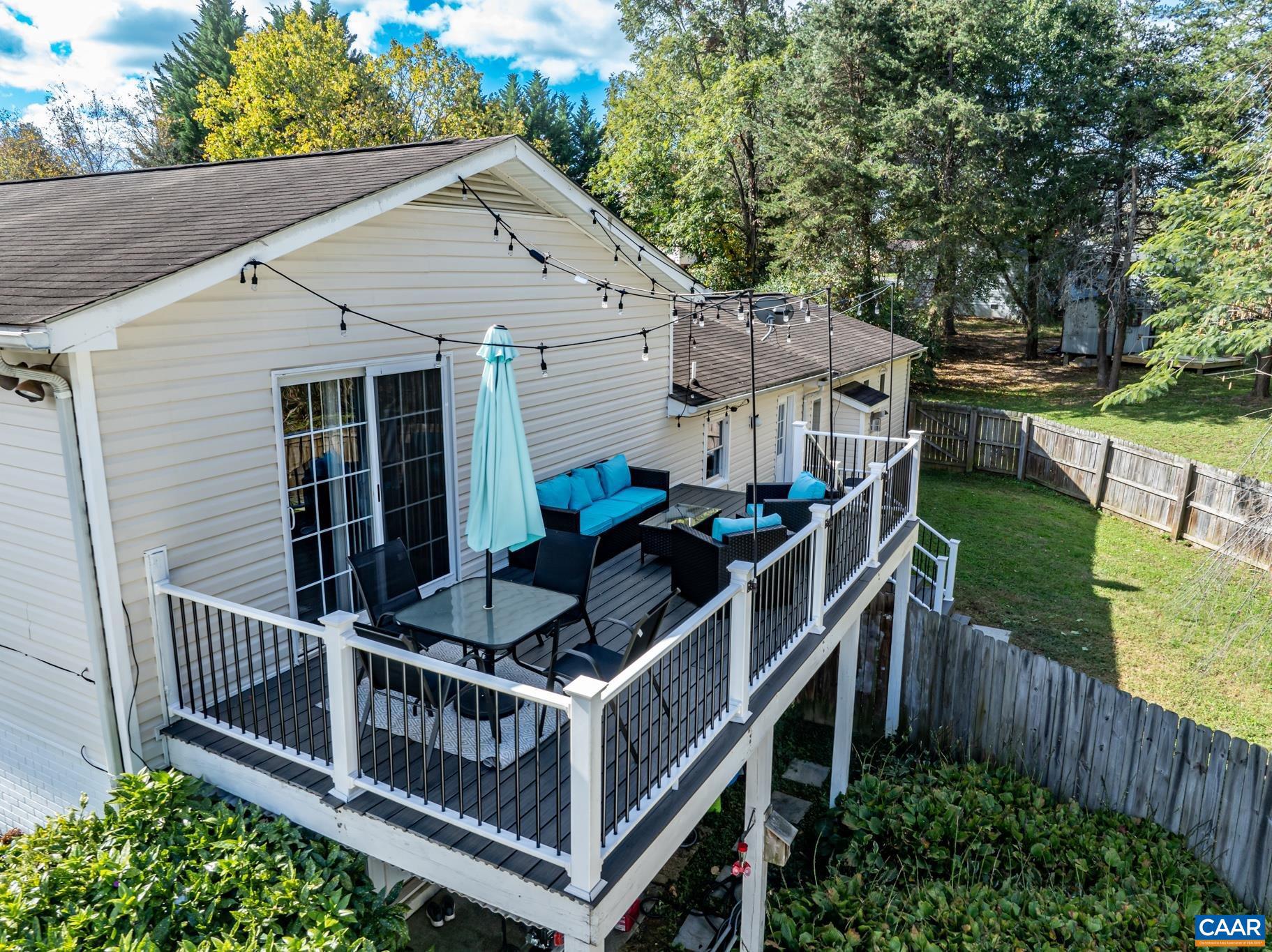 GOLDEN HILLS - Residential