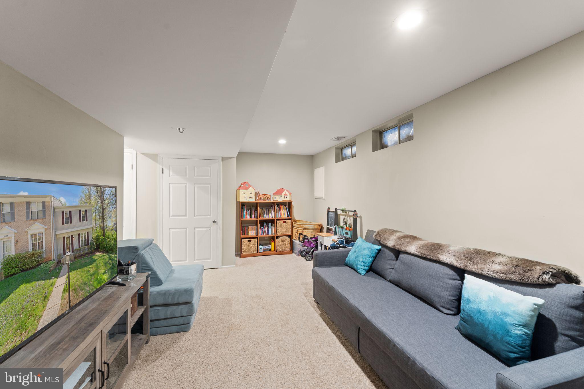 BURKE CENTRE - Residential