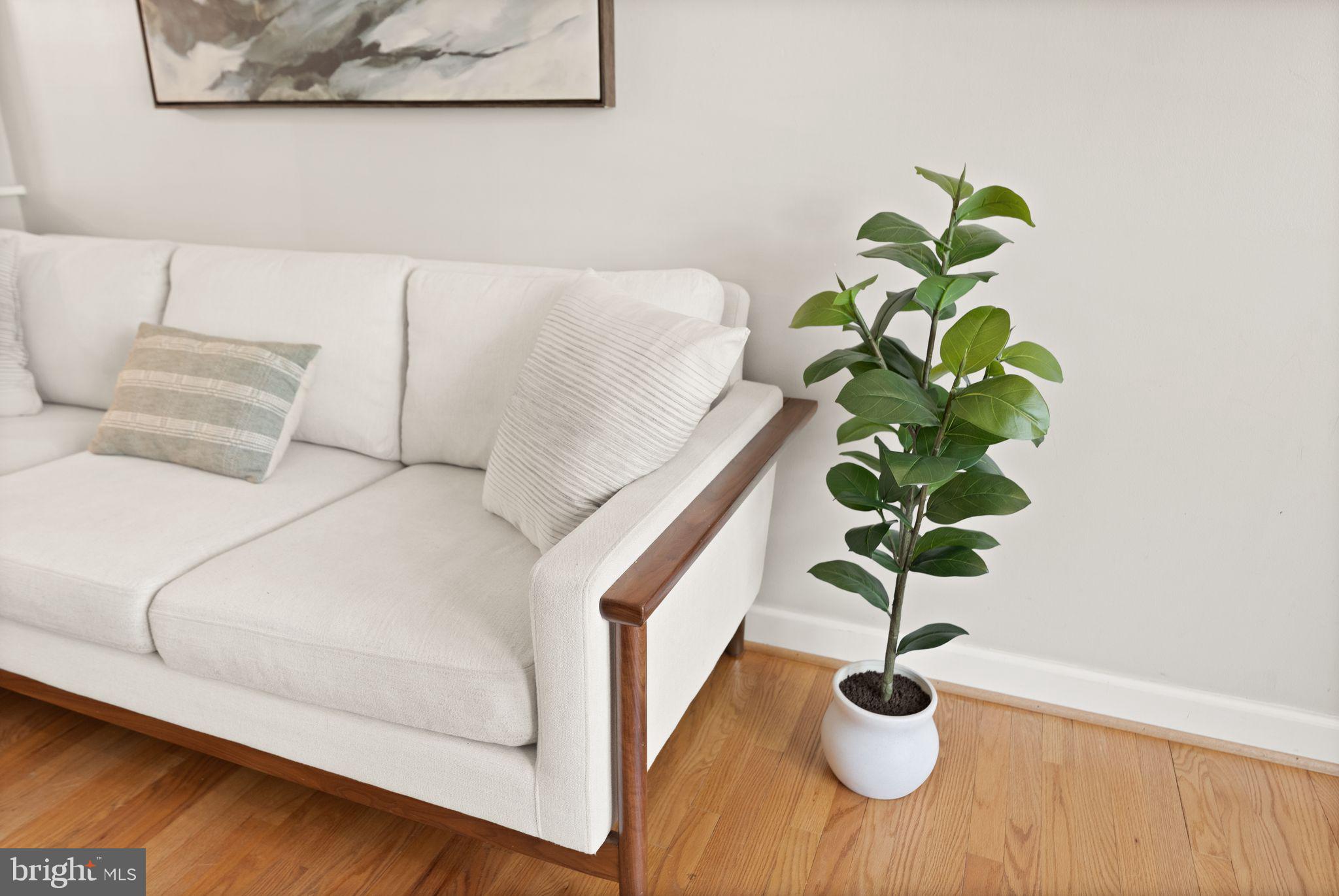 BURKE CENTRE - Residential