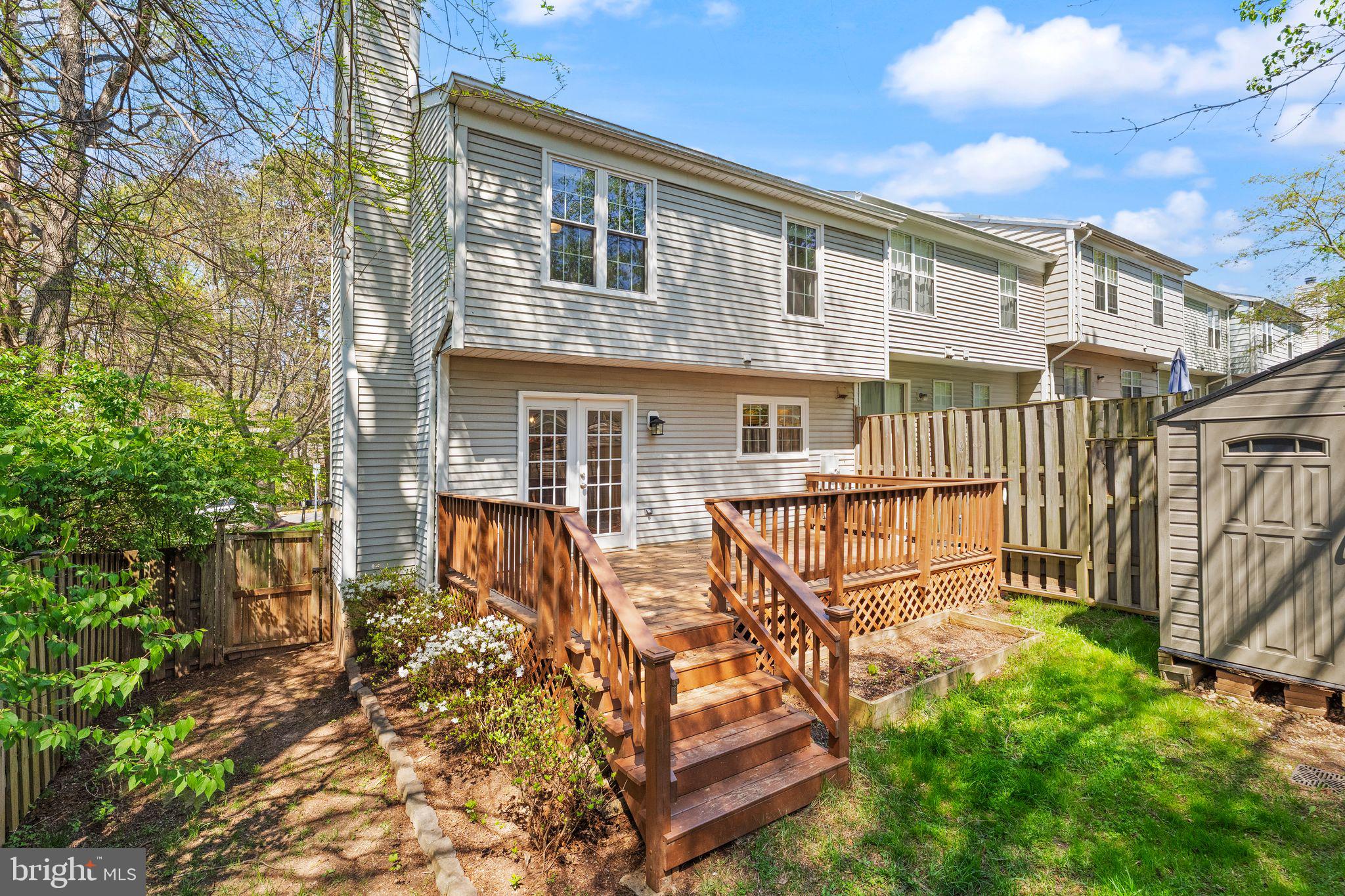 BURKE CENTRE - Residential