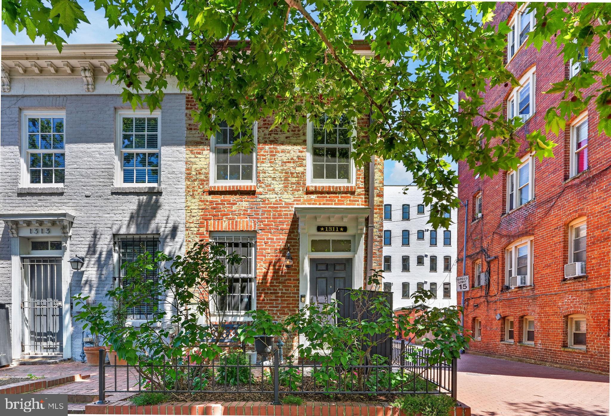 1311 10TH STREET NW